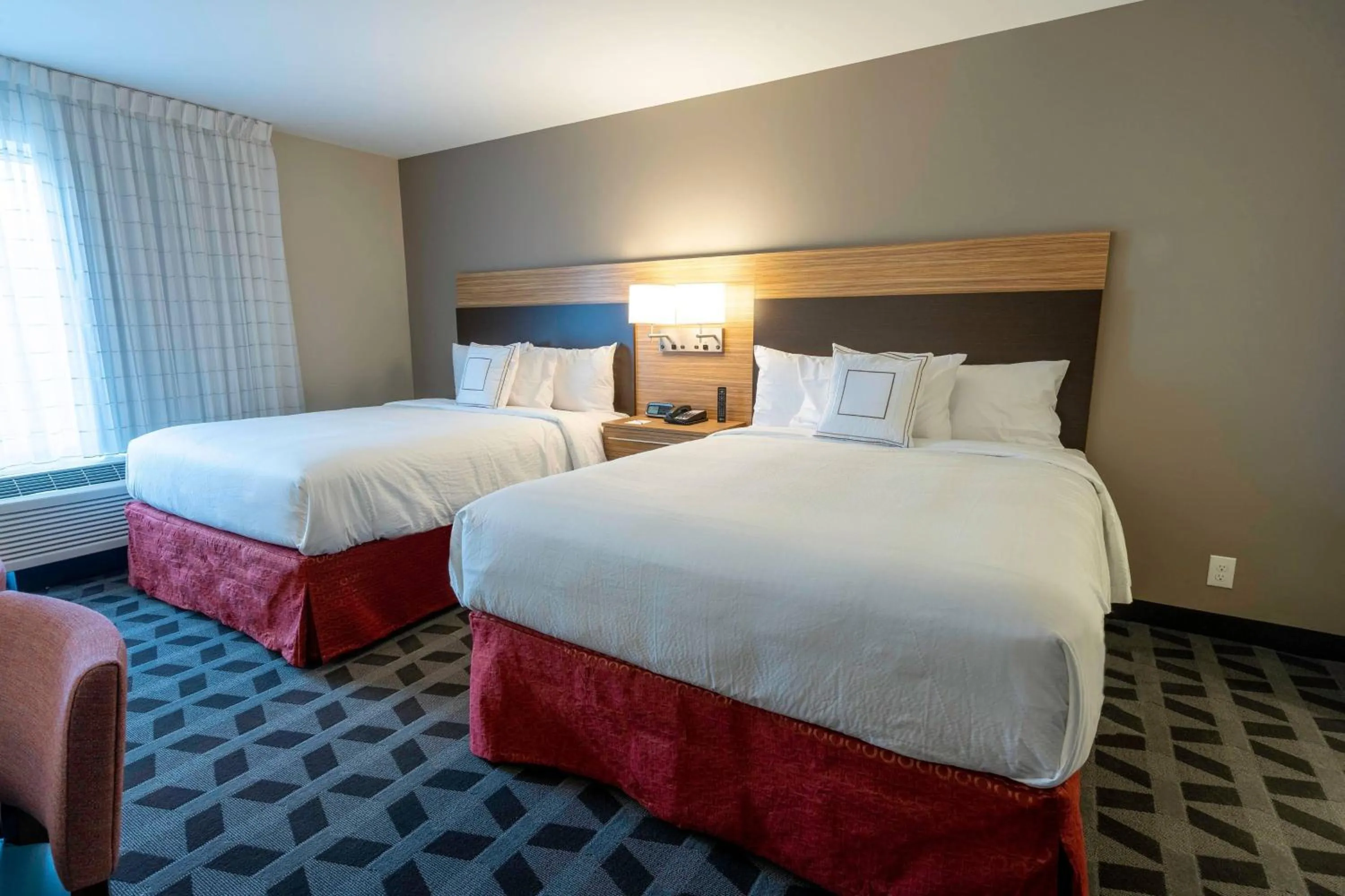 Photo of the whole room, Bed in TownePlace Suites by Marriott Clinton