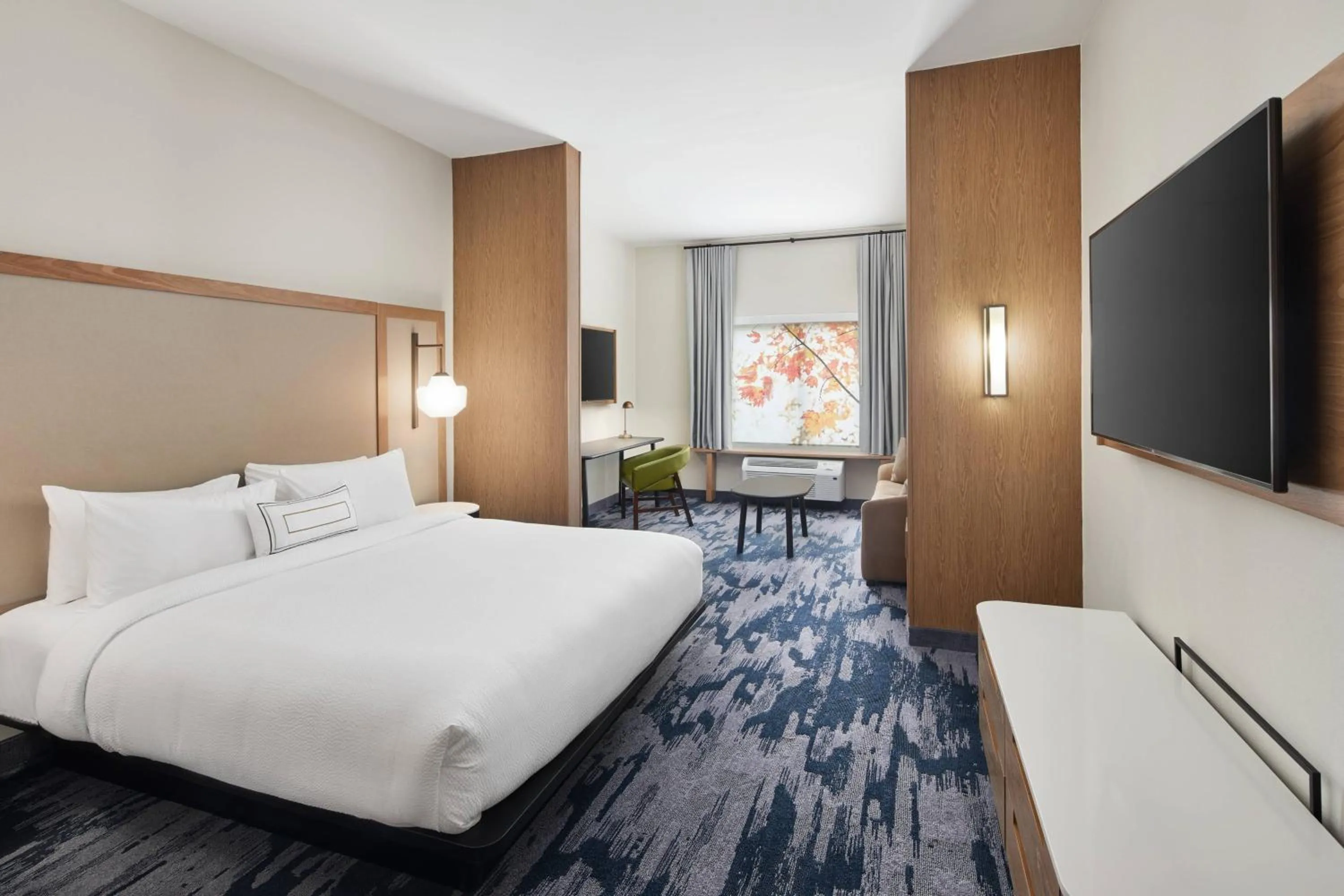 Photo of the whole room, Bed in Fairfield Inn & Suites by Marriott Raleigh Wake Forest