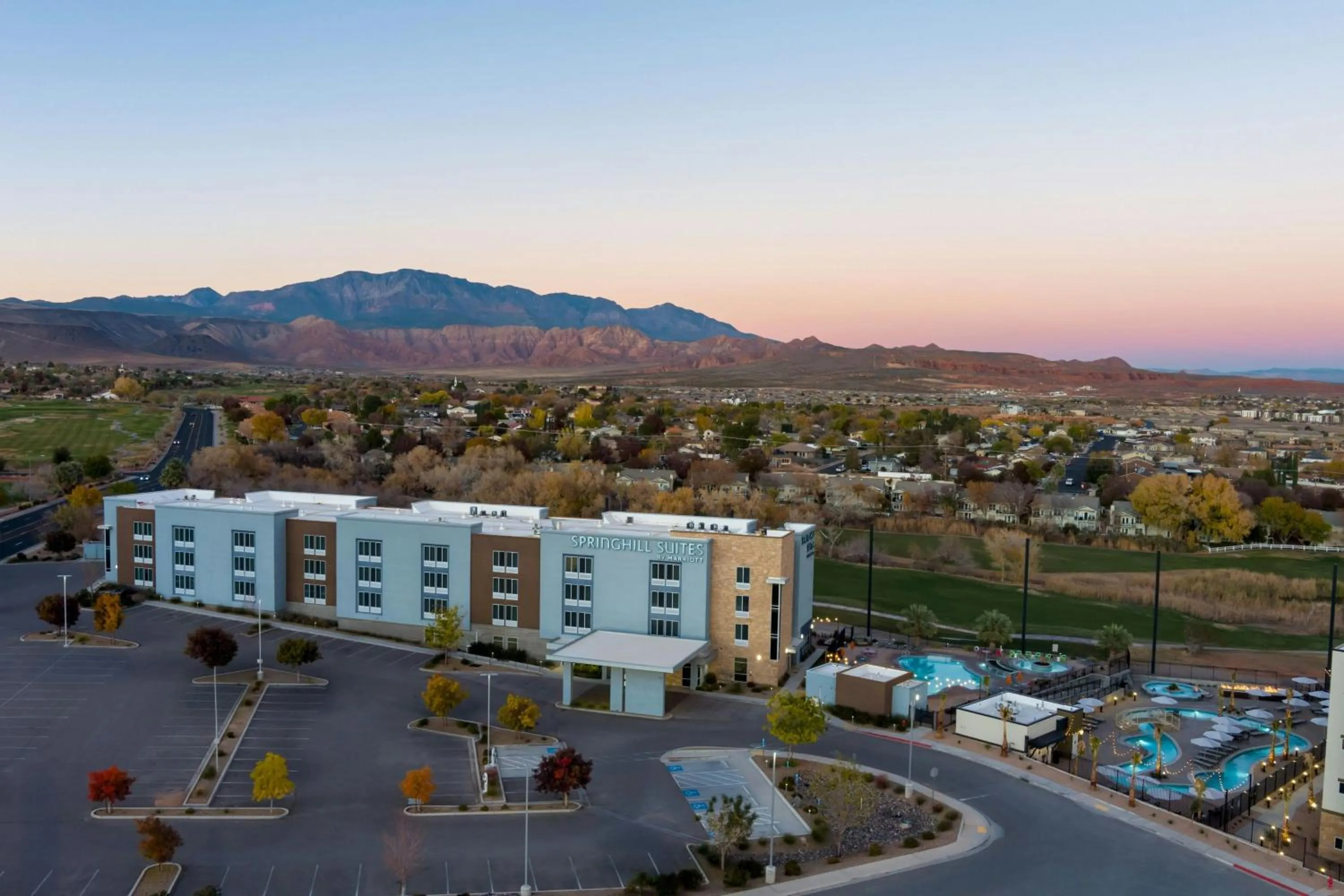 Property building in SpringHill Suites by Marriott St. George Washington