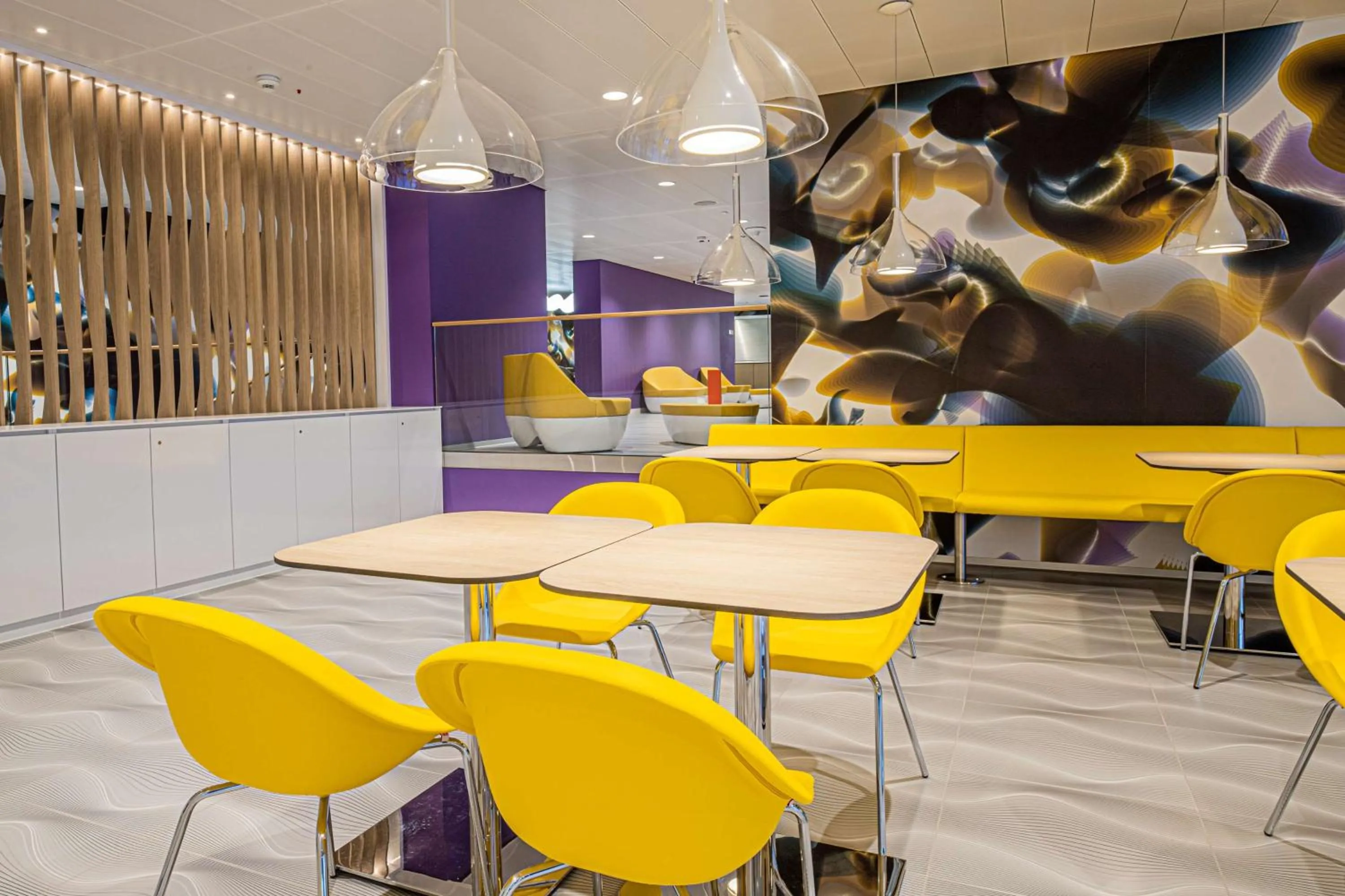 Restaurant/places to eat in Prize by Radisson, Bern City