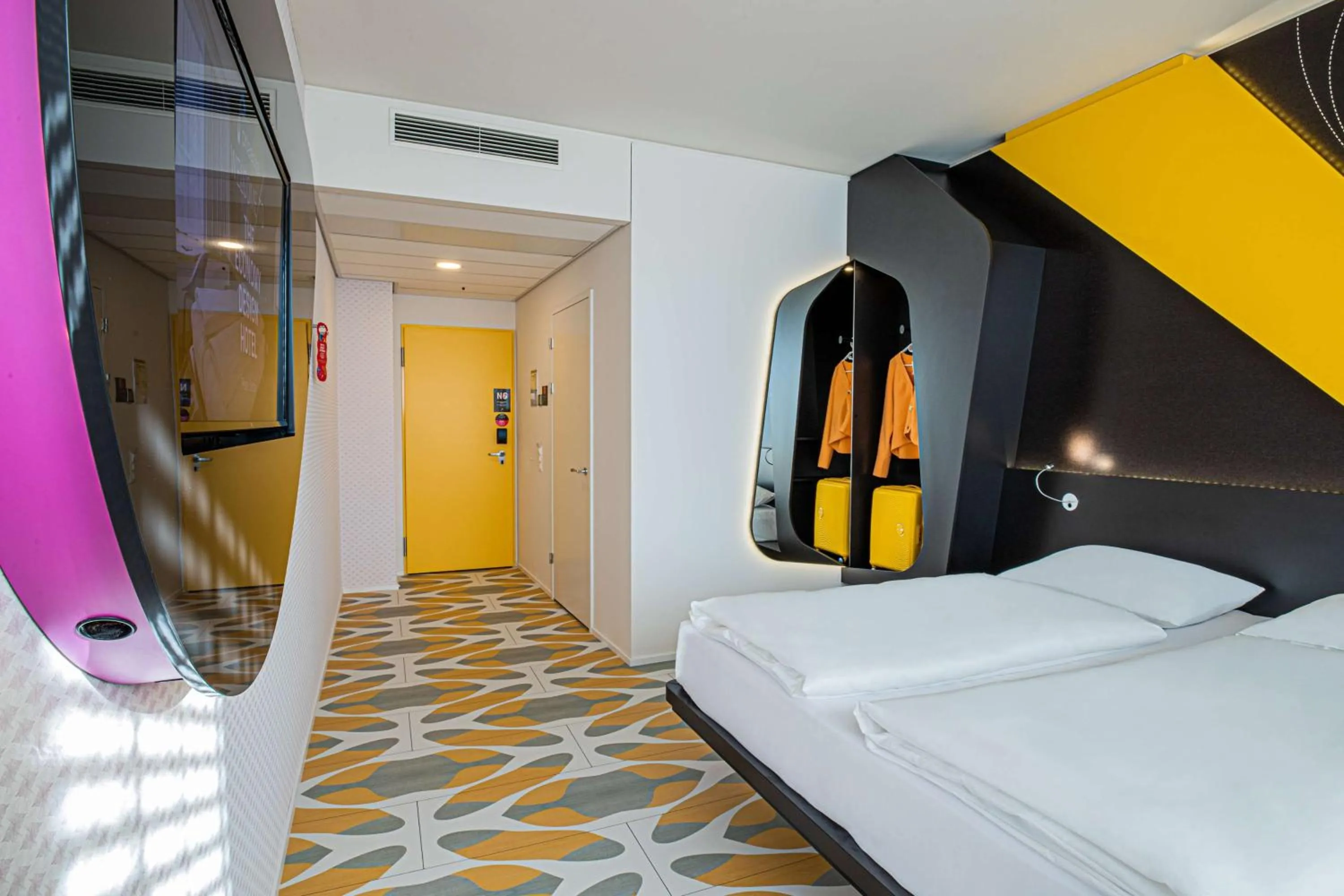 Bedroom, Bed in Prize by Radisson, Bern City