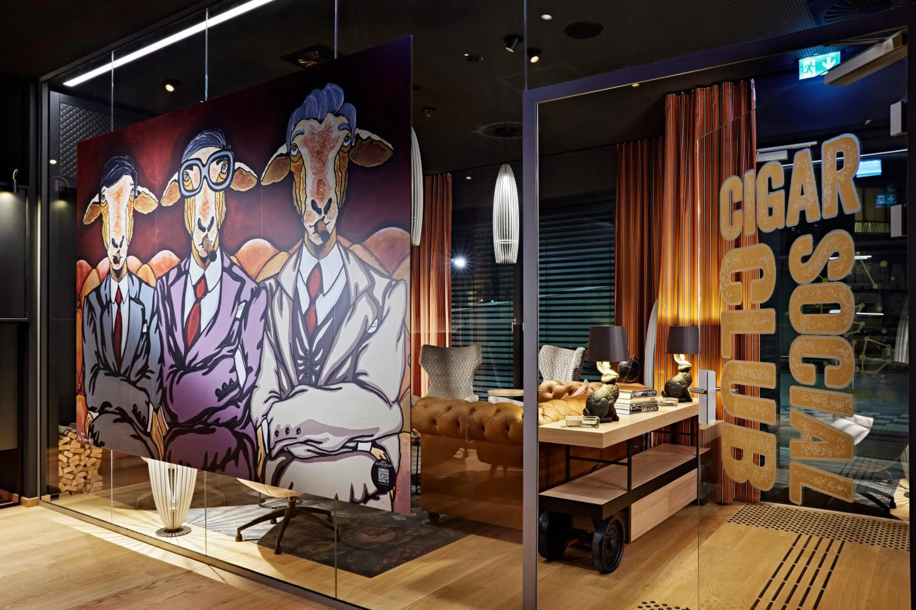 Lounge or bar in Me and All Hotel Dusseldorf Oberkassel, by Hyatt