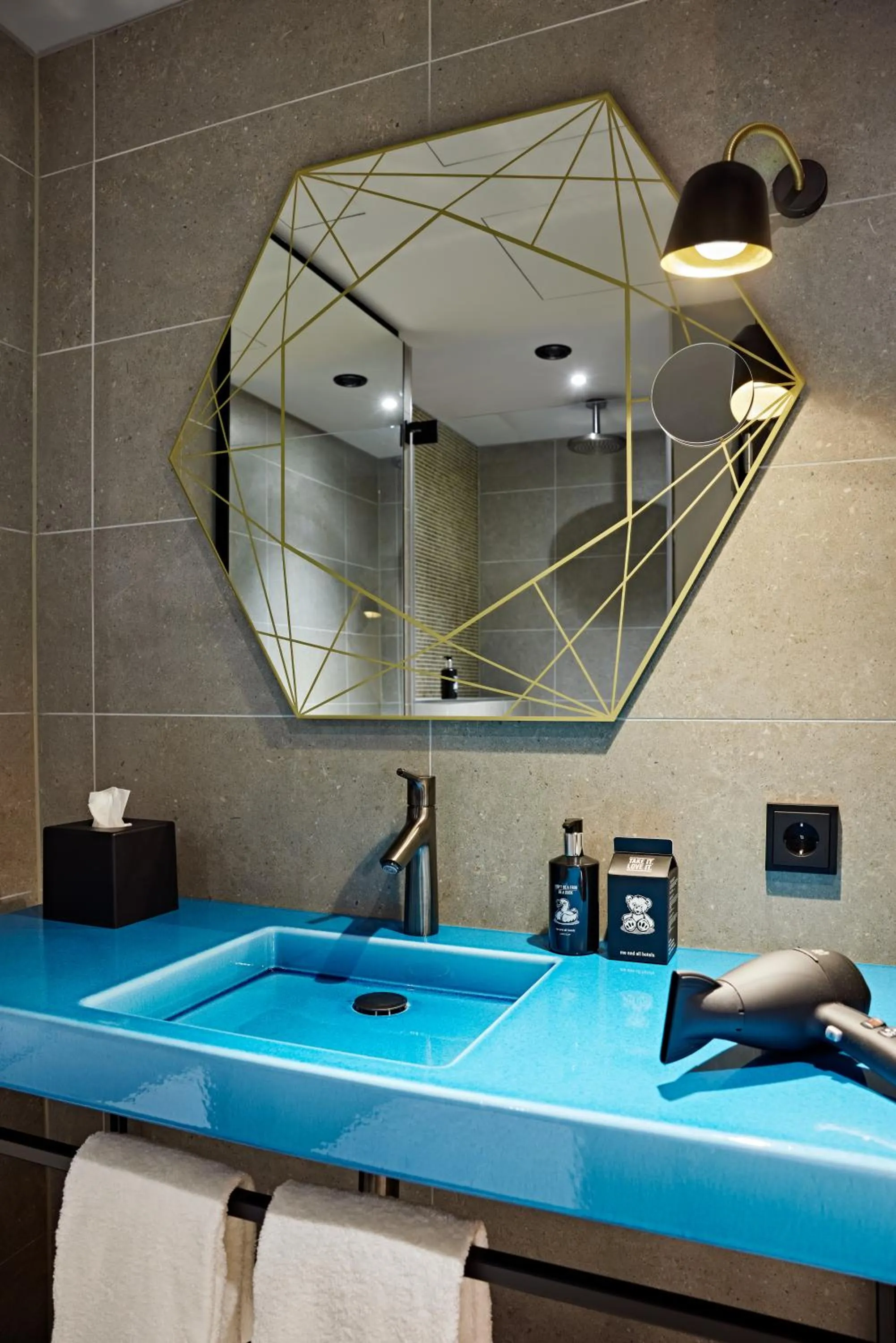 Bathroom in Me and All Hotel Dusseldorf Oberkassel, by Hyatt