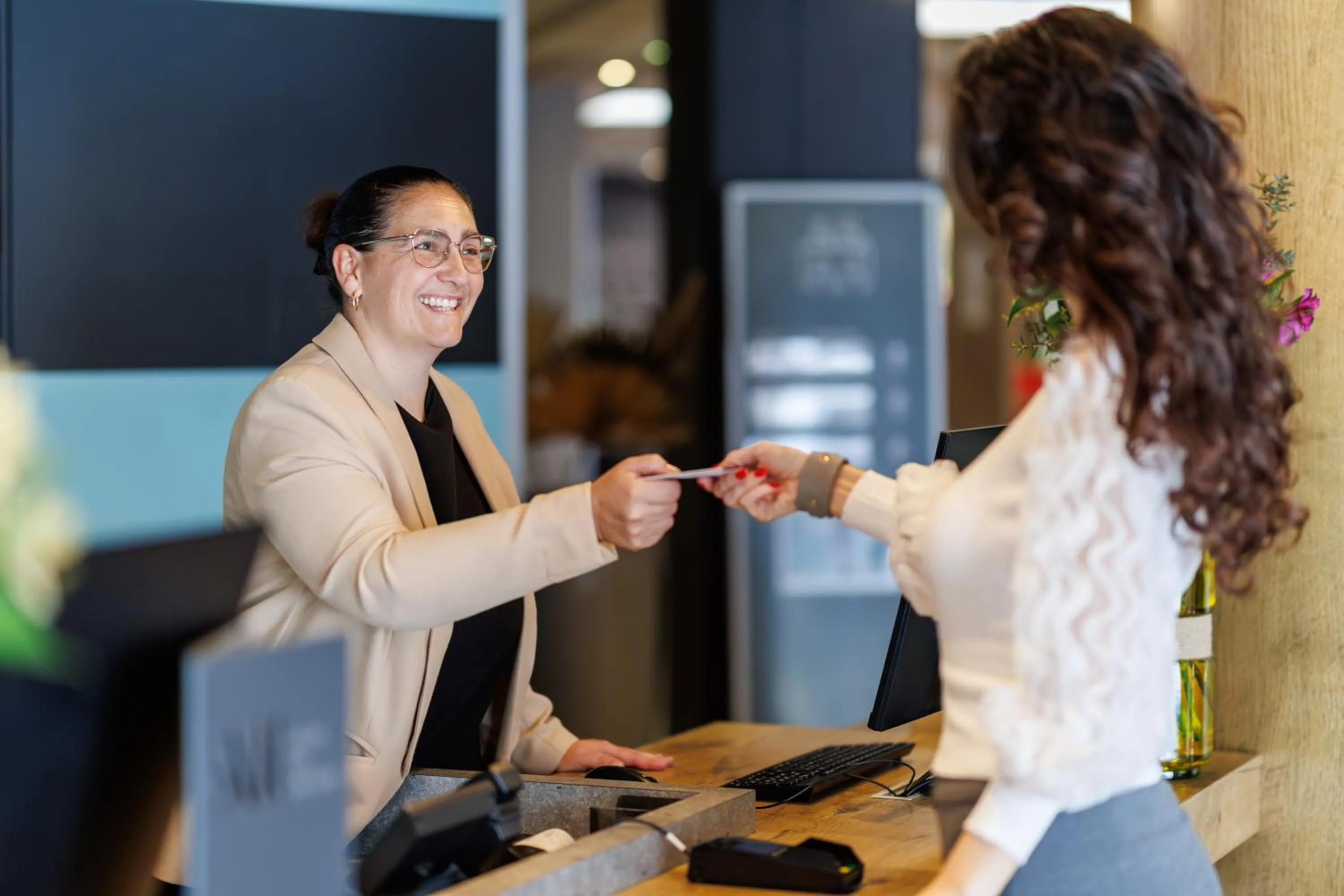 Lobby or reception in ibis Cannes Mandelieu