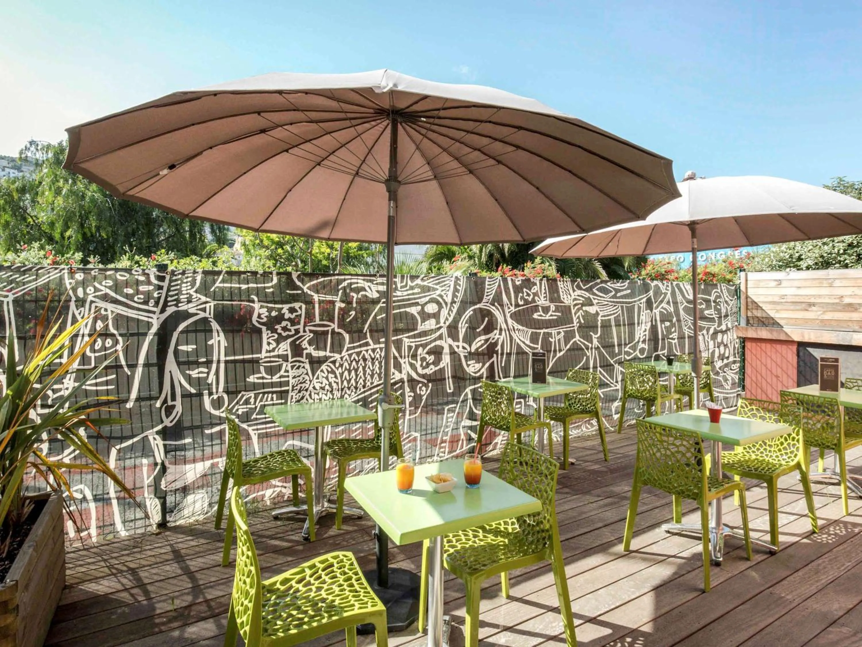 Property building in ibis Cannes Mandelieu