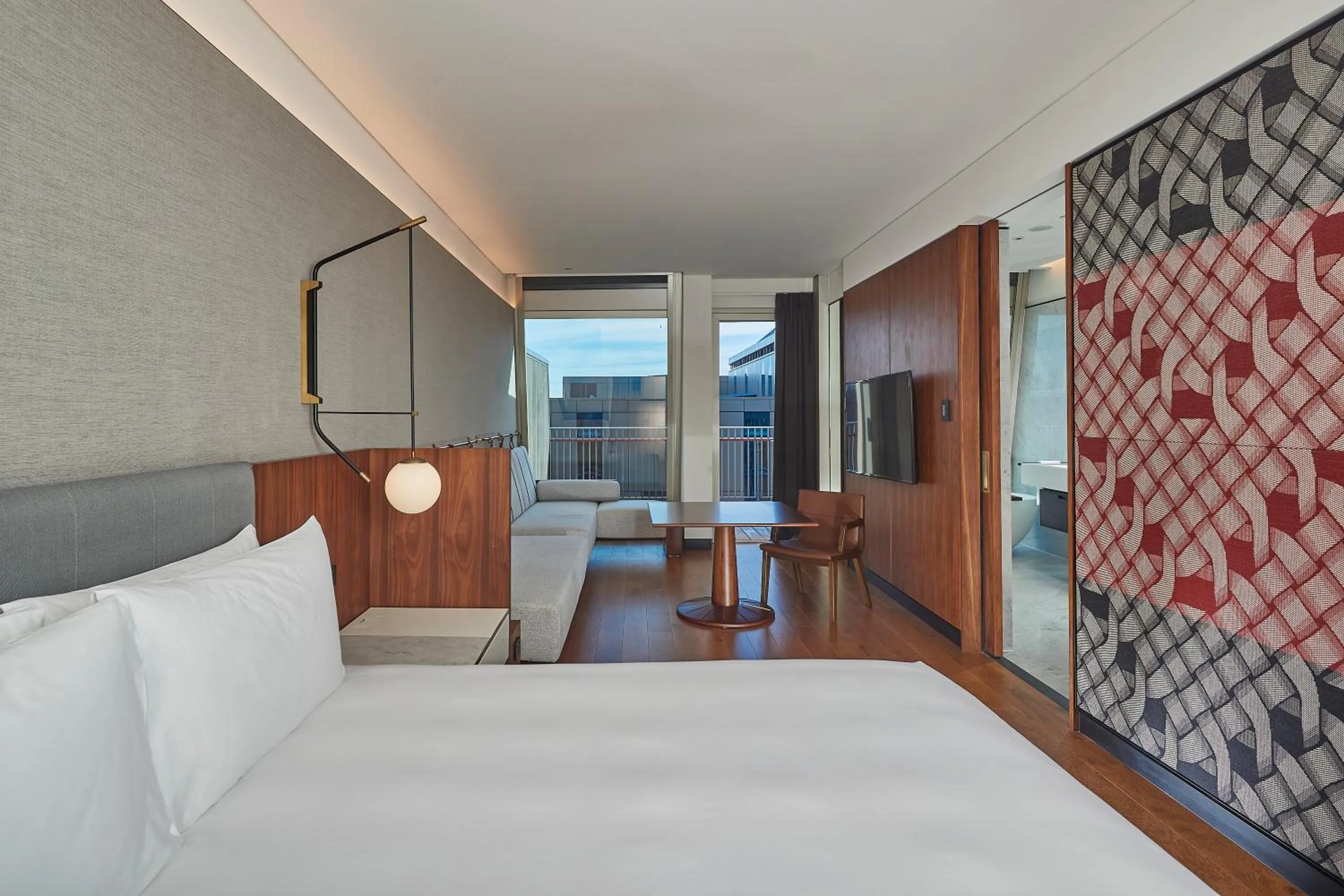 Bed in Park Hyatt Auckland