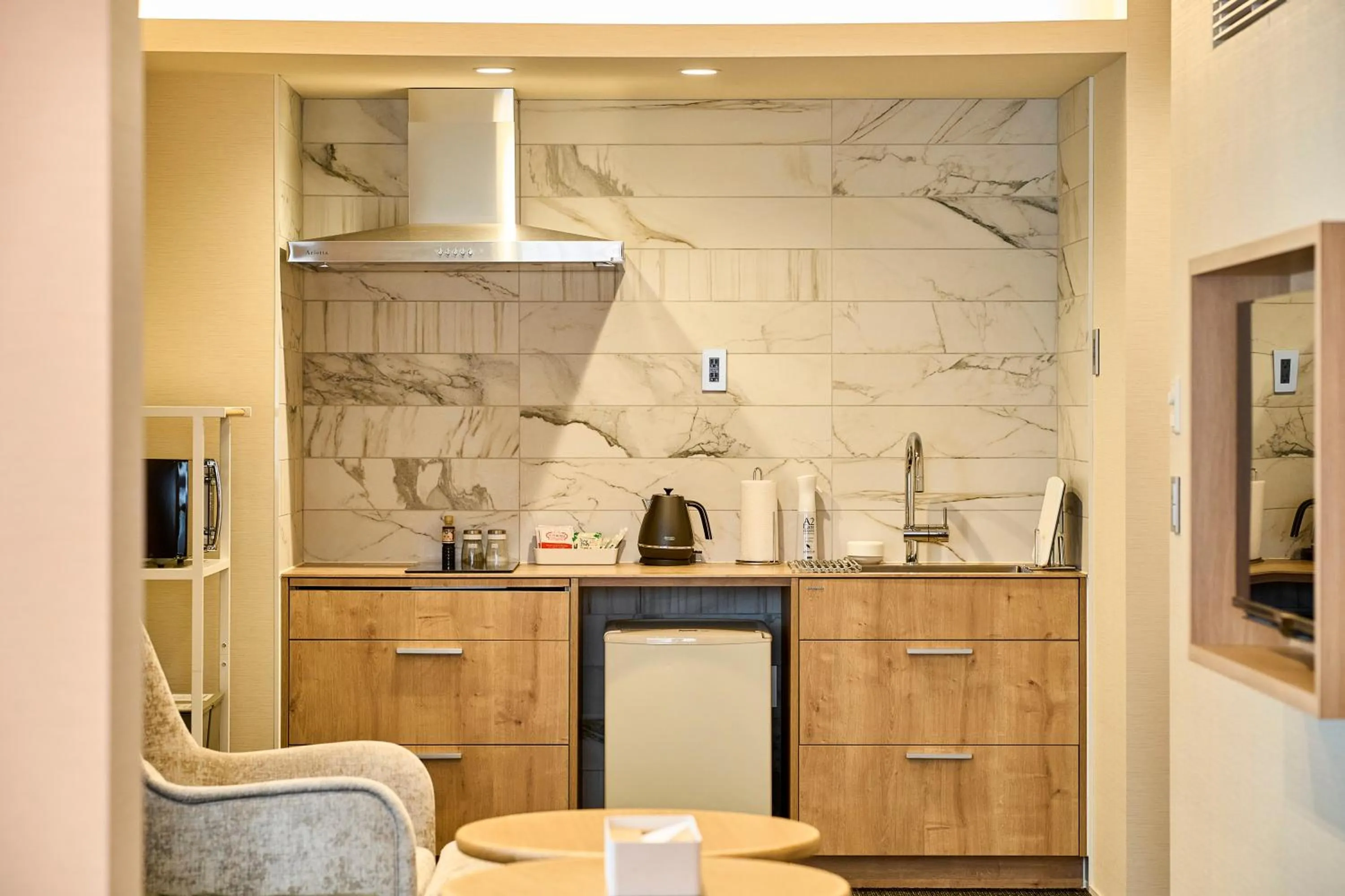 Kitchen or kitchenette in HOTEL MASTAY jingumichi