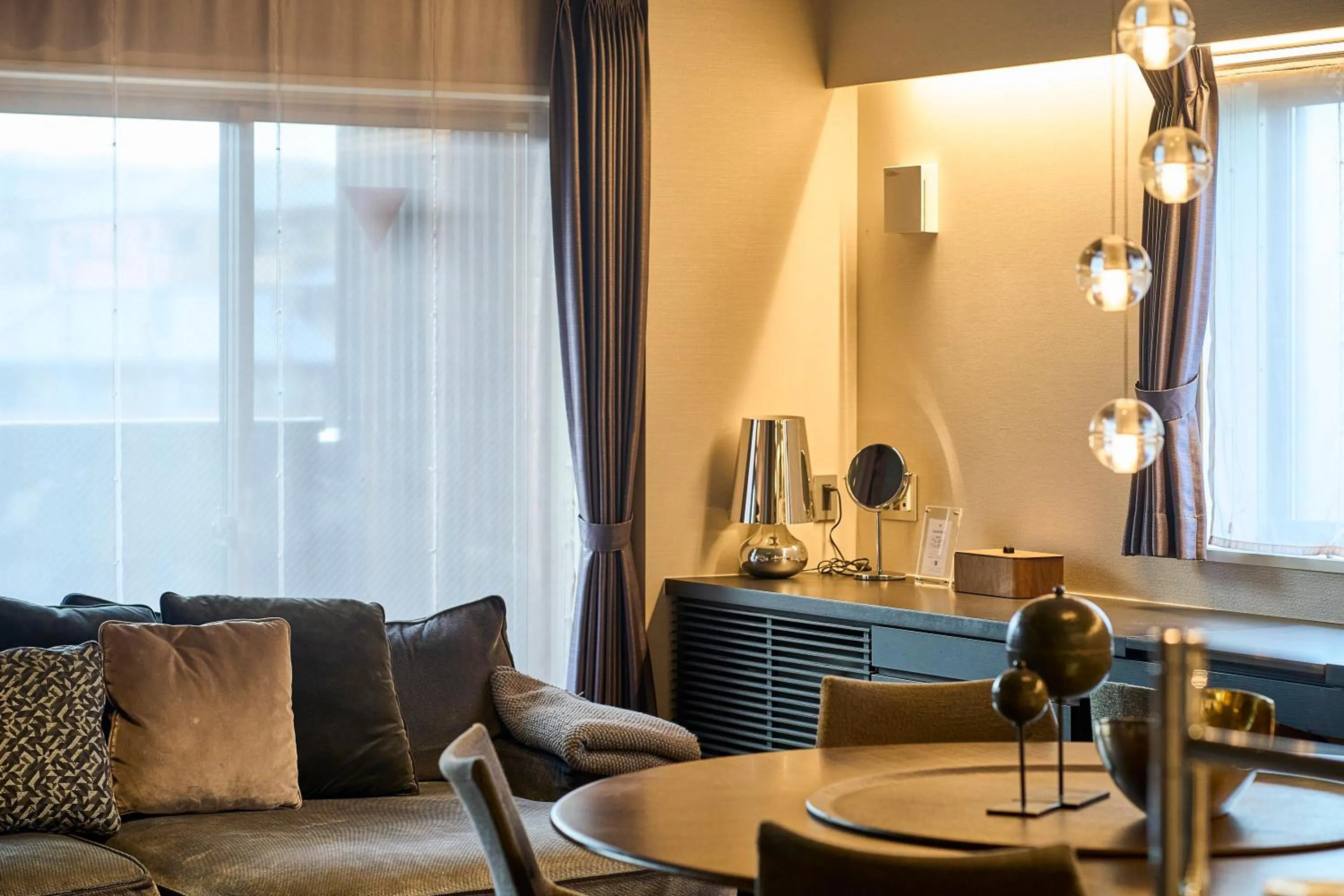 Living room in HOTEL MASTAY jingumichi