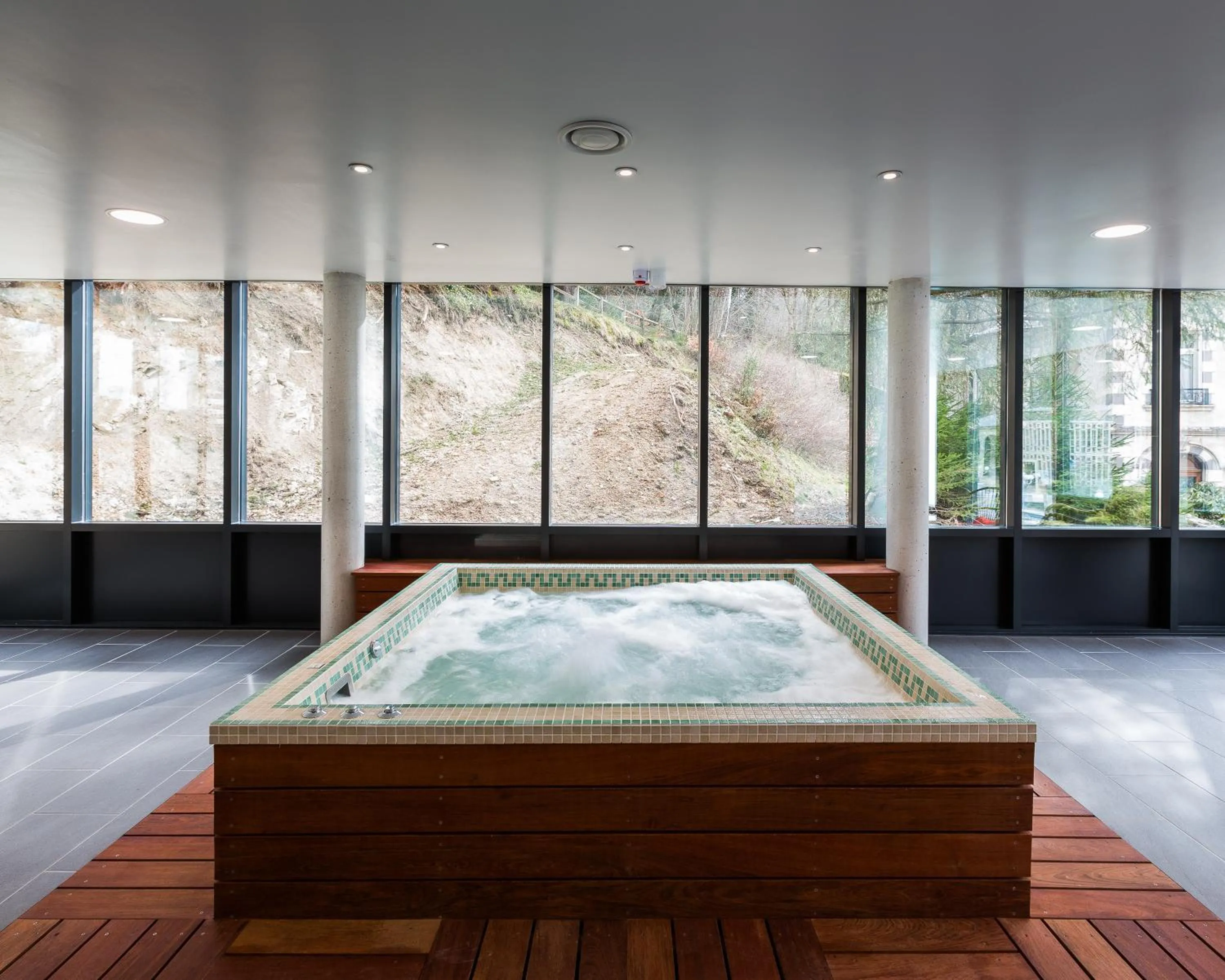 Spa and wellness centre/facilities in Le Parc Des Fees Hôtel Retaurant & Spa