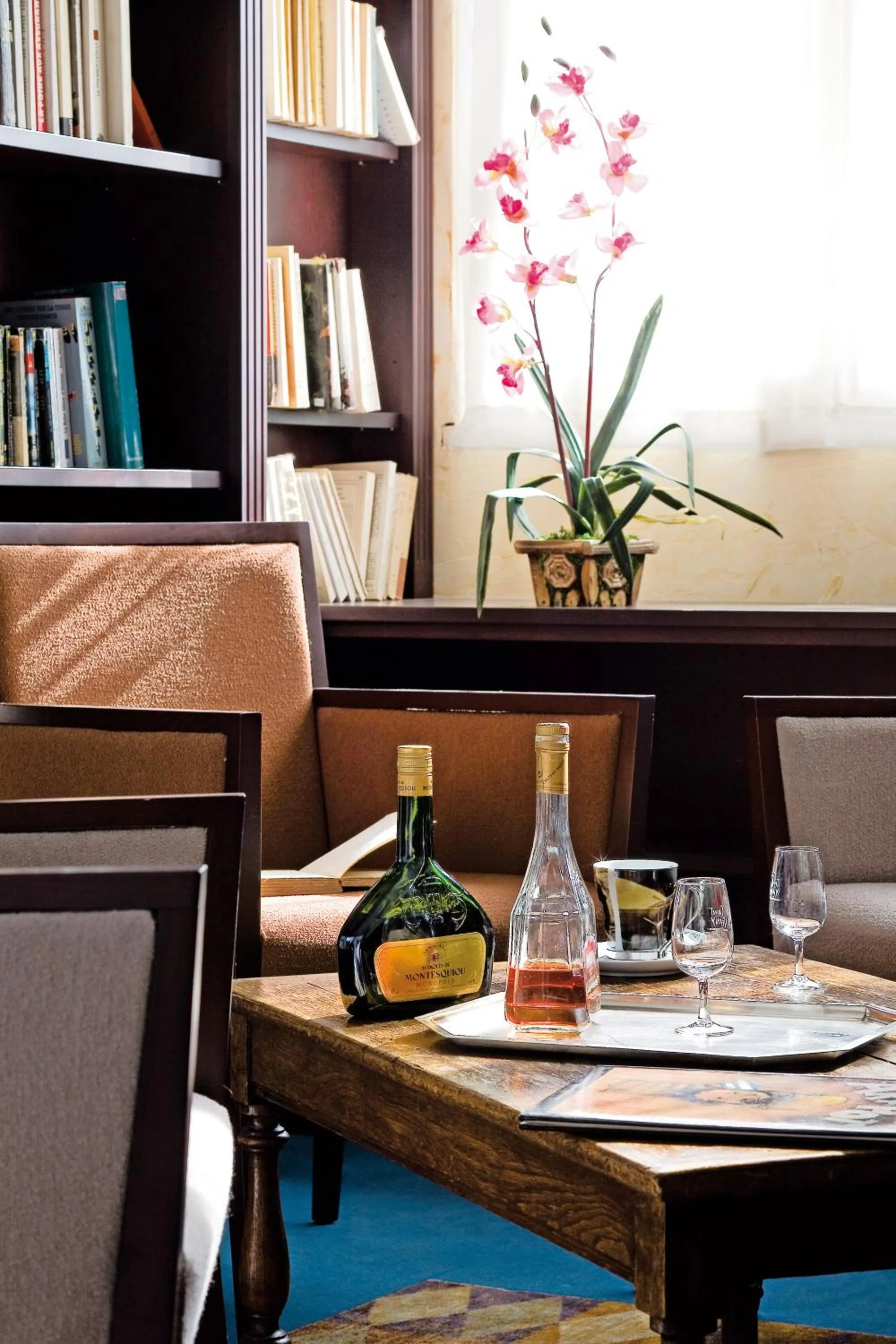 Lounge or bar, Restaurant/Places to Eat in Le Parc Des Fees Hôtel Retaurant & Spa