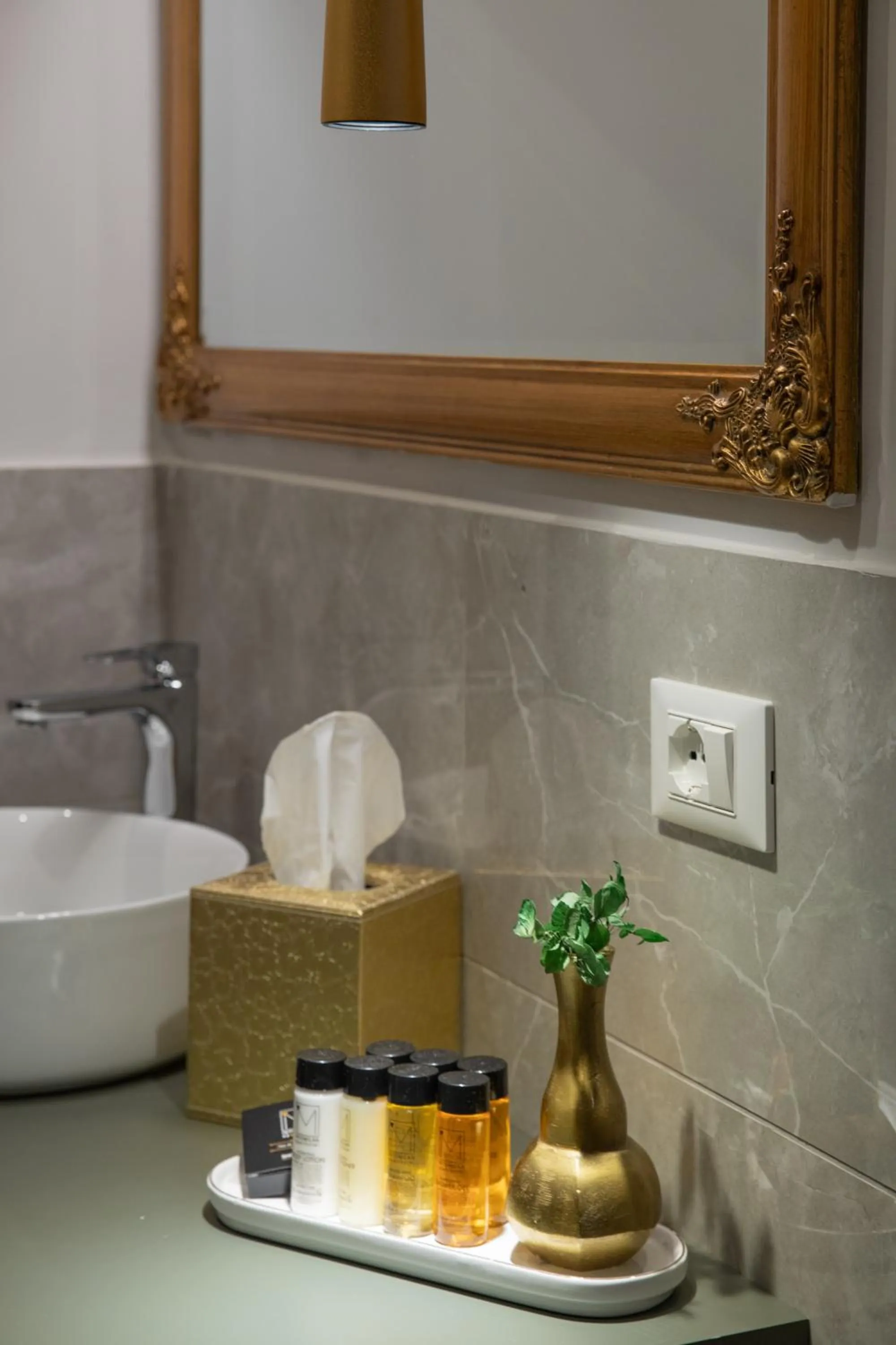 Bathroom in INTOMILAN Galleria Duomo I Boutique & Design Aparthotel