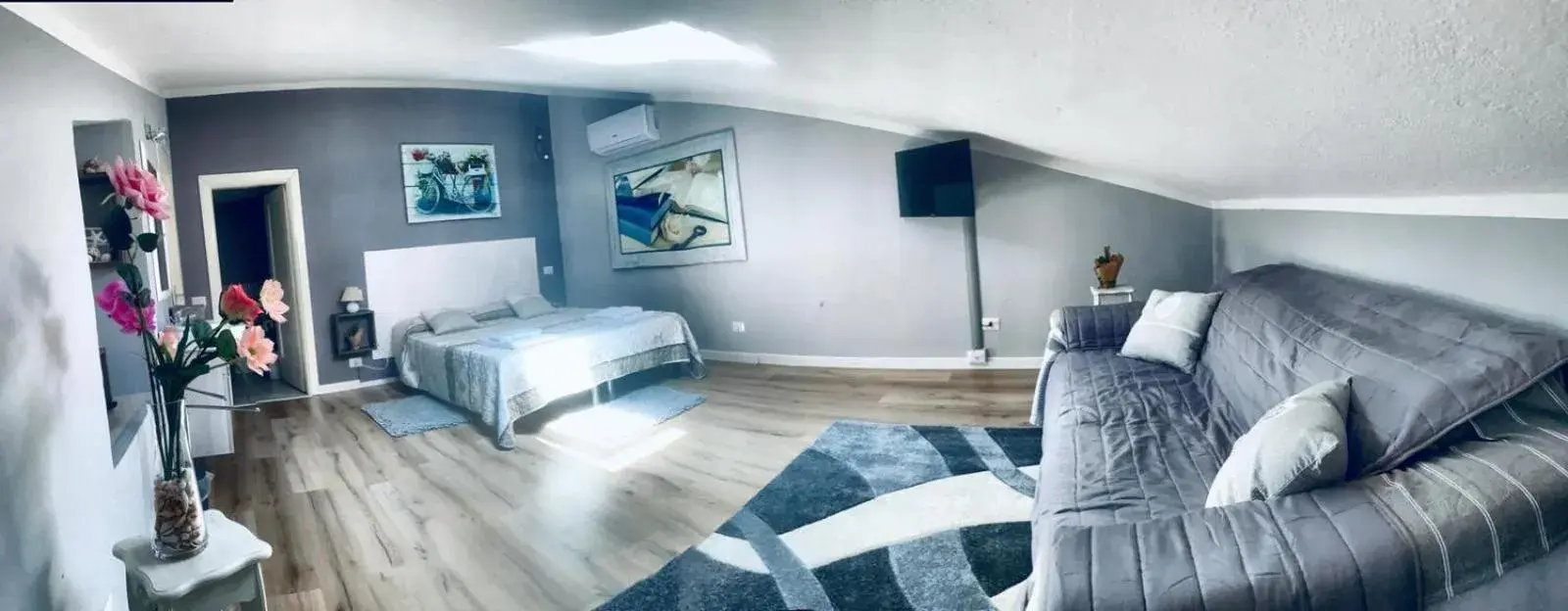 Queen Room - Attic in Domus Regia Queen Room - Attic in Domus Regia