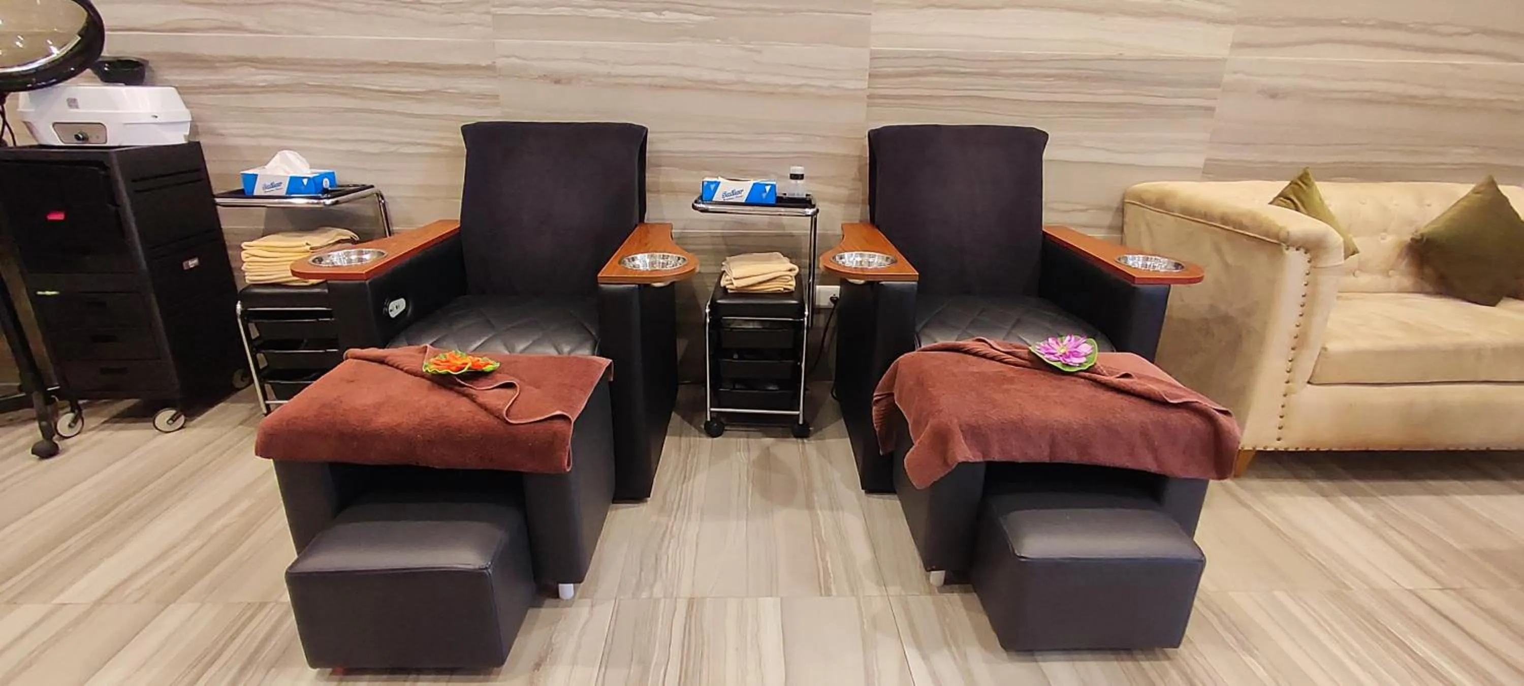 Spa and wellness centre/facilities in Sobit Sarovar Portico