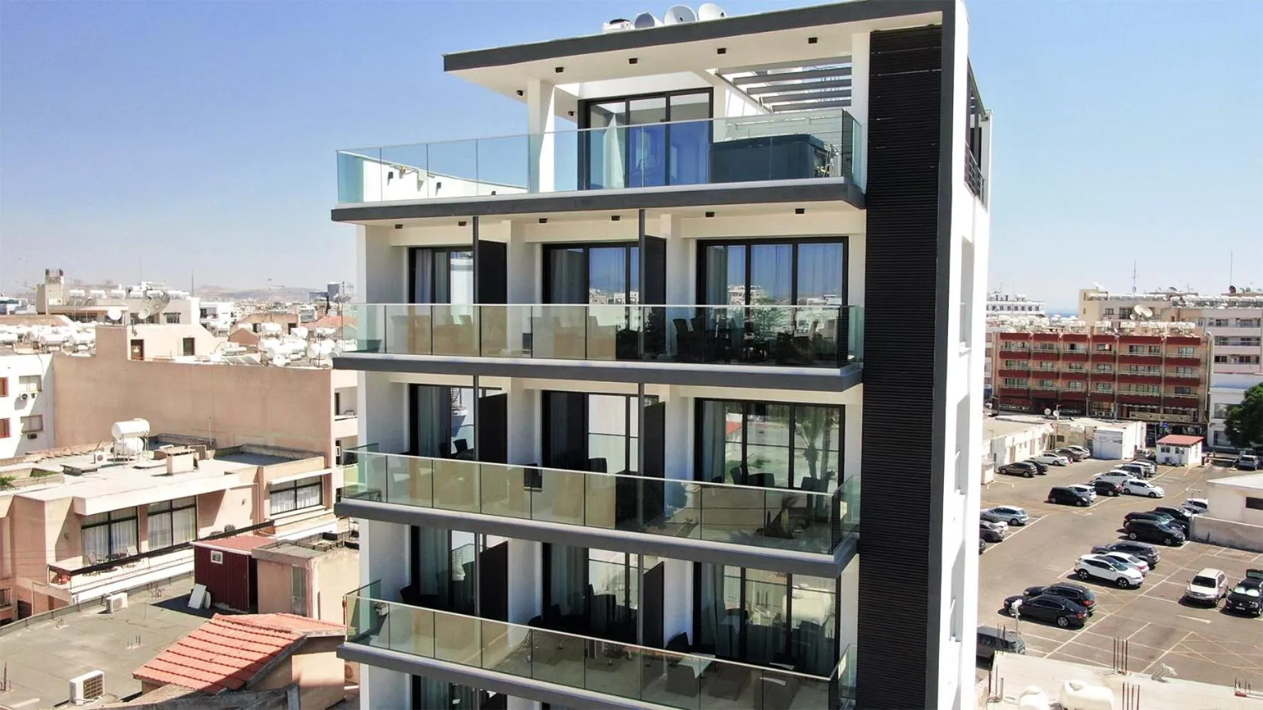 Bird's eye view in Jimmy's Suites