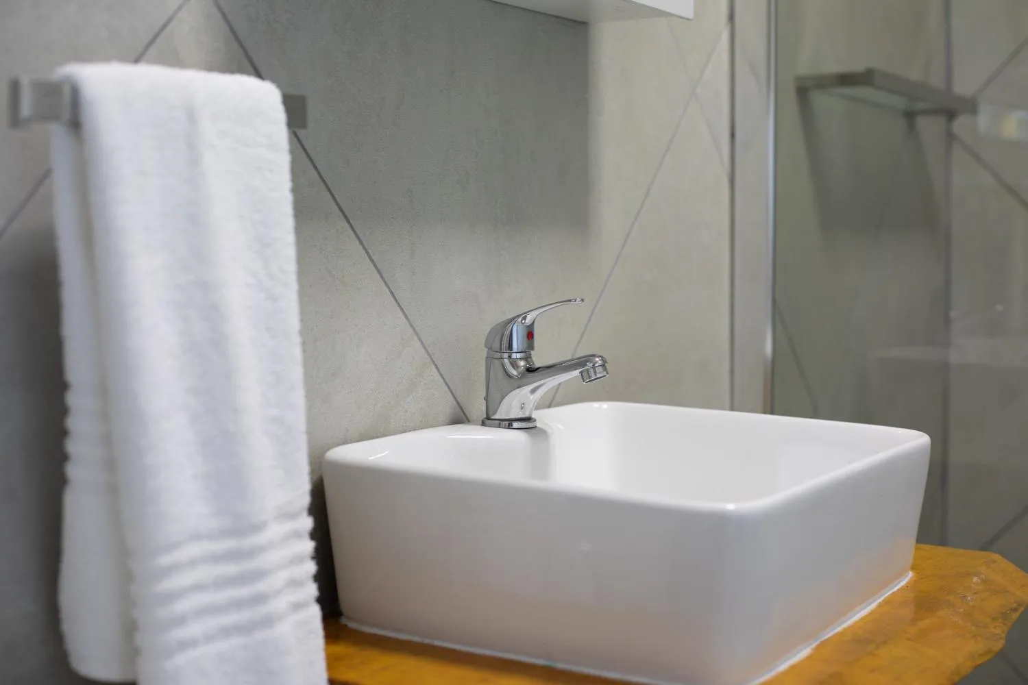 Bathroom in iLanga Lodge