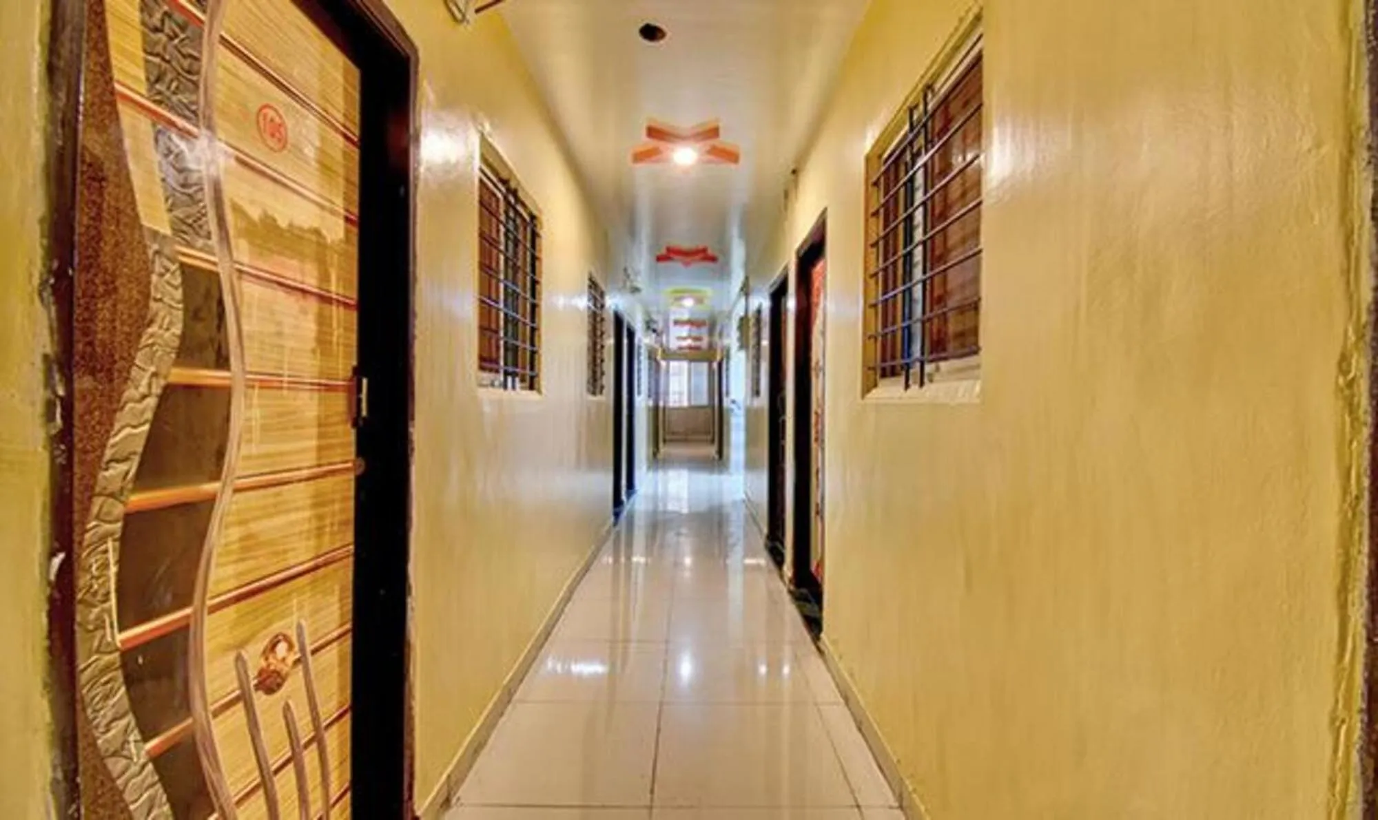 Lobby or reception in FabHotel SRH