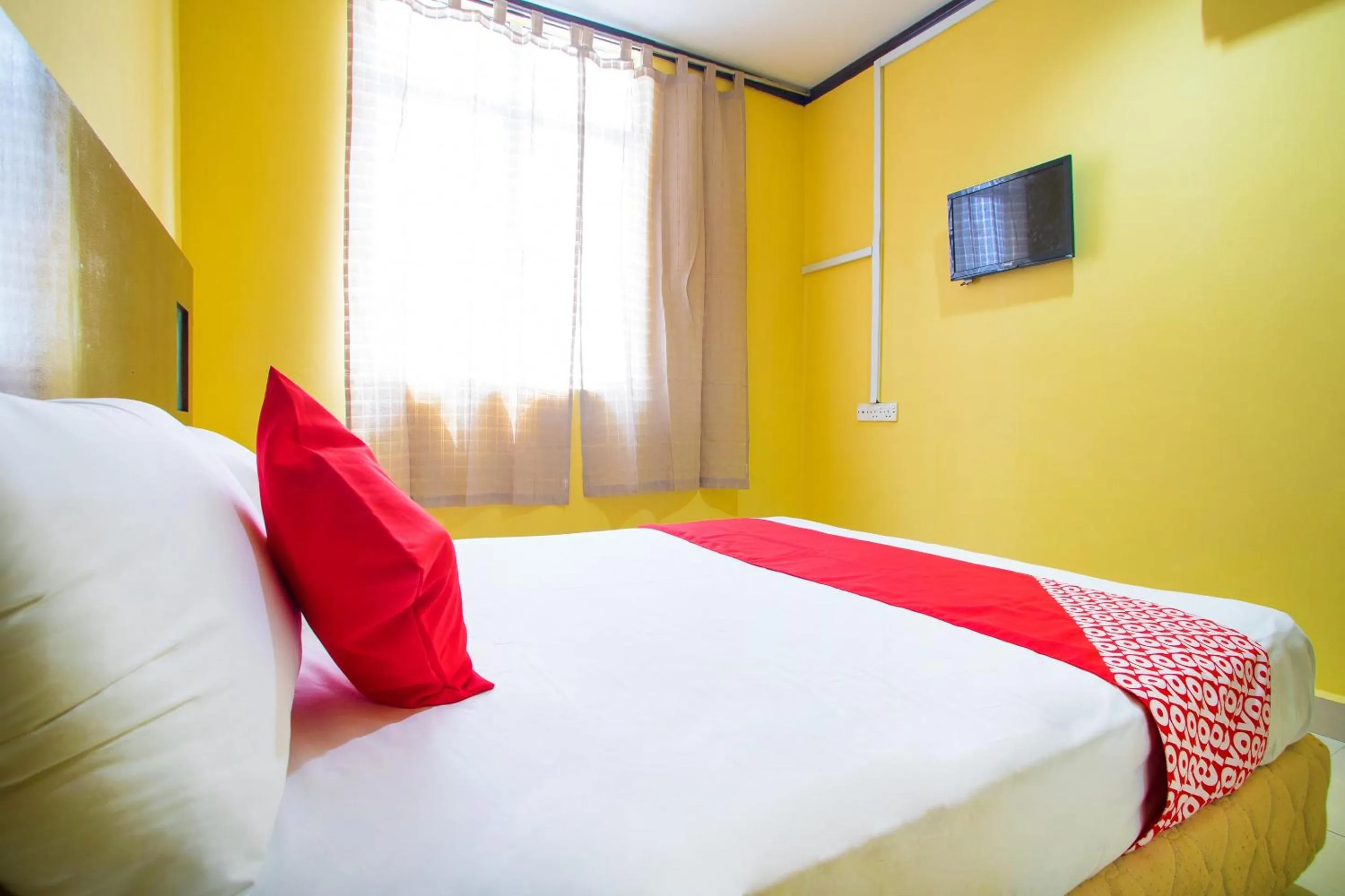 Bedroom, Bed in Hotel O Bbk