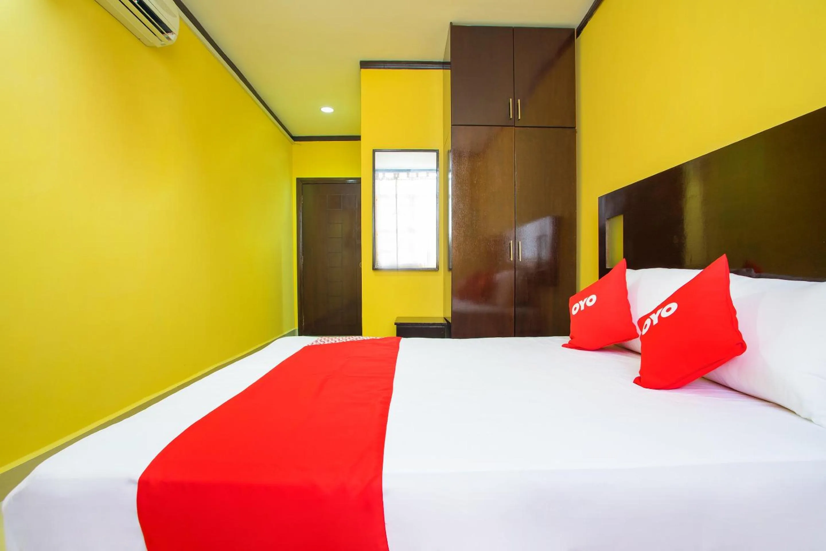 Bedroom, Bed in Hotel O Bbk