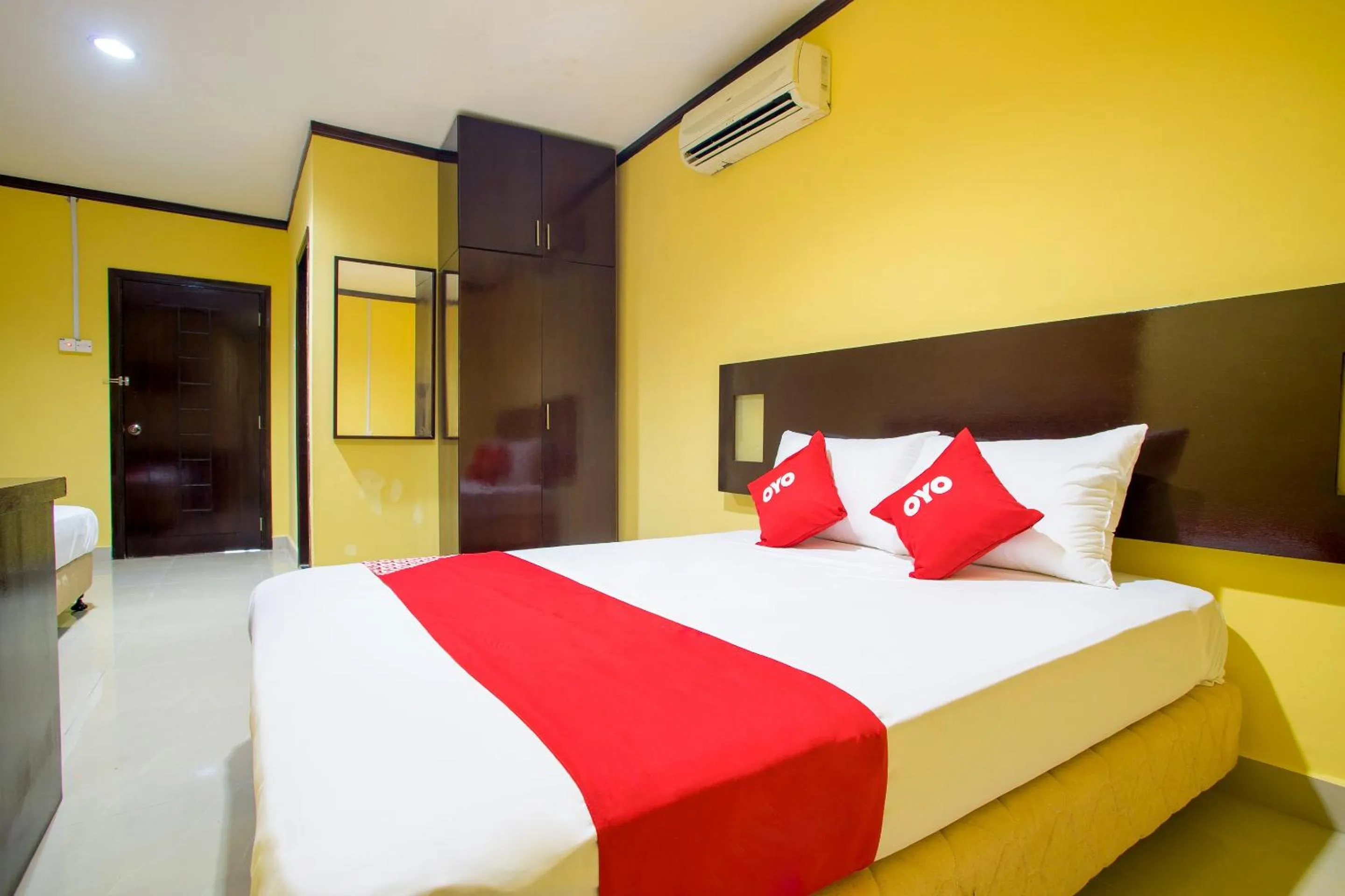 Bedroom, Bed in Hotel O Bbk