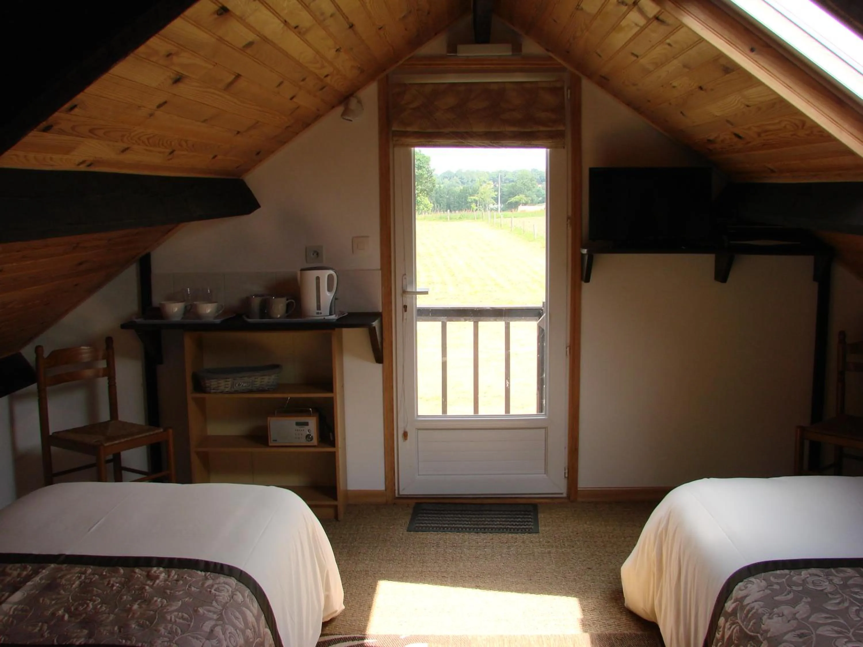 TV and multimedia, Bed in La Blanche Roche