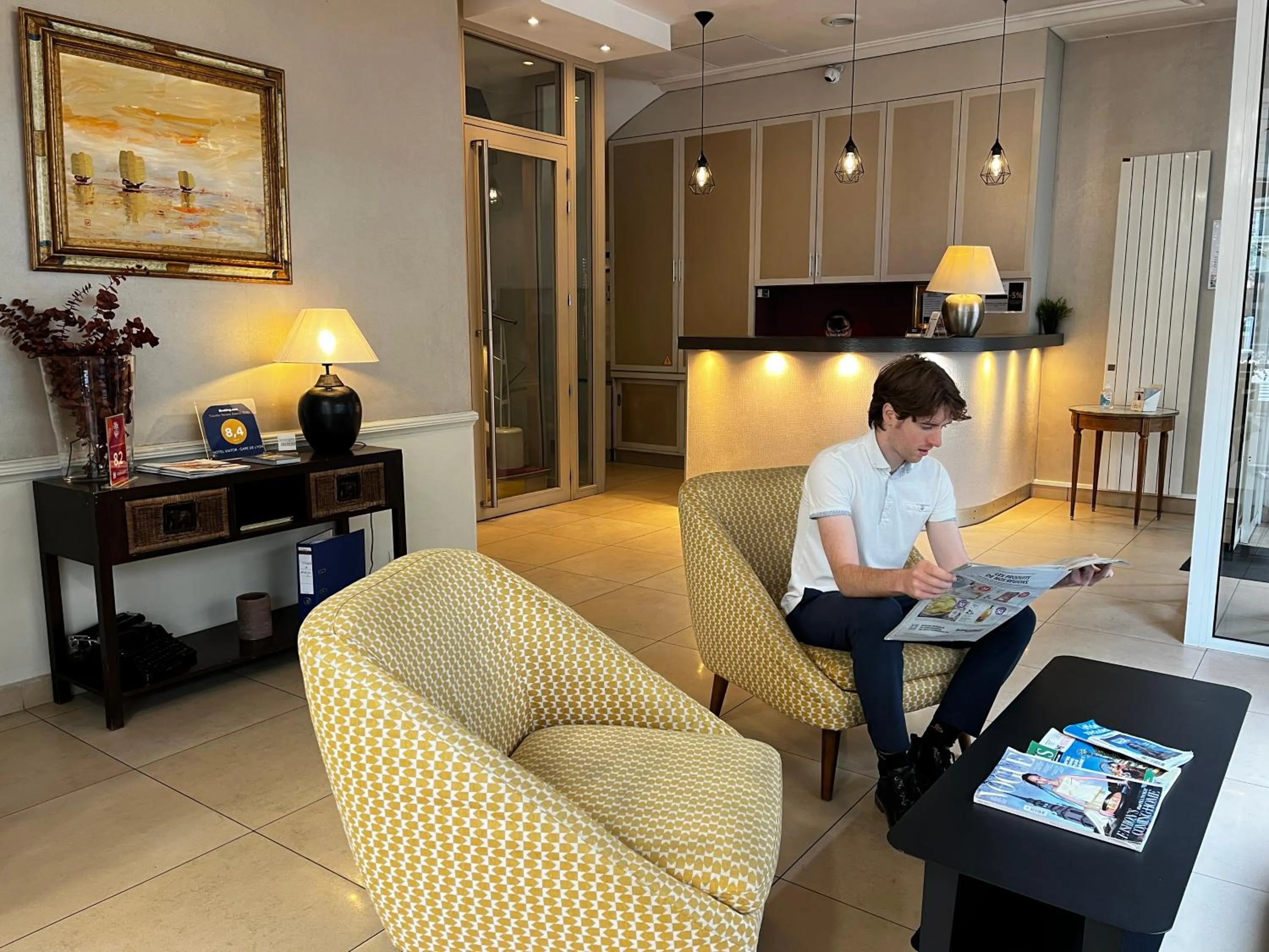 Seating area in Hotel Viator - Gare de Lyon