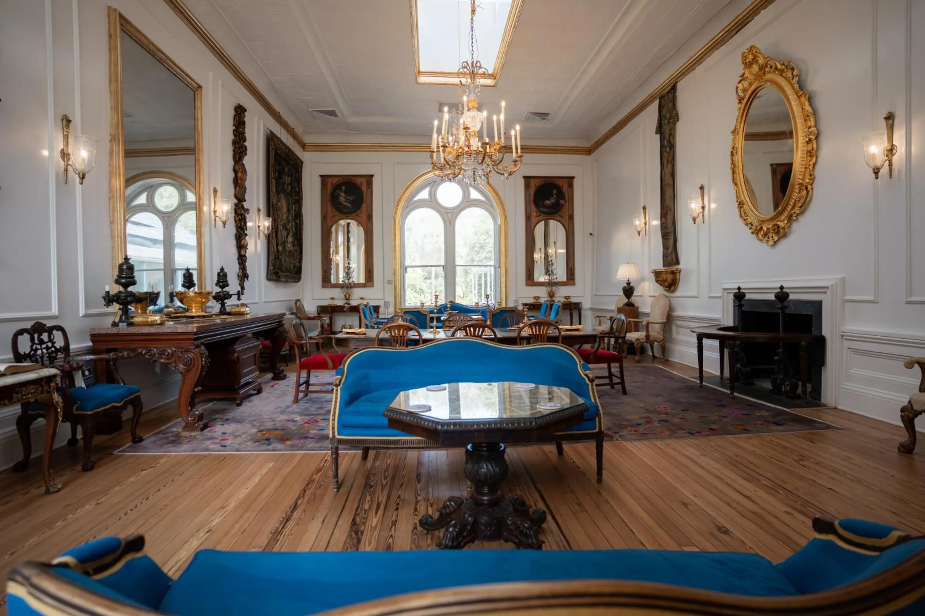 Seating area in 20 South Battery