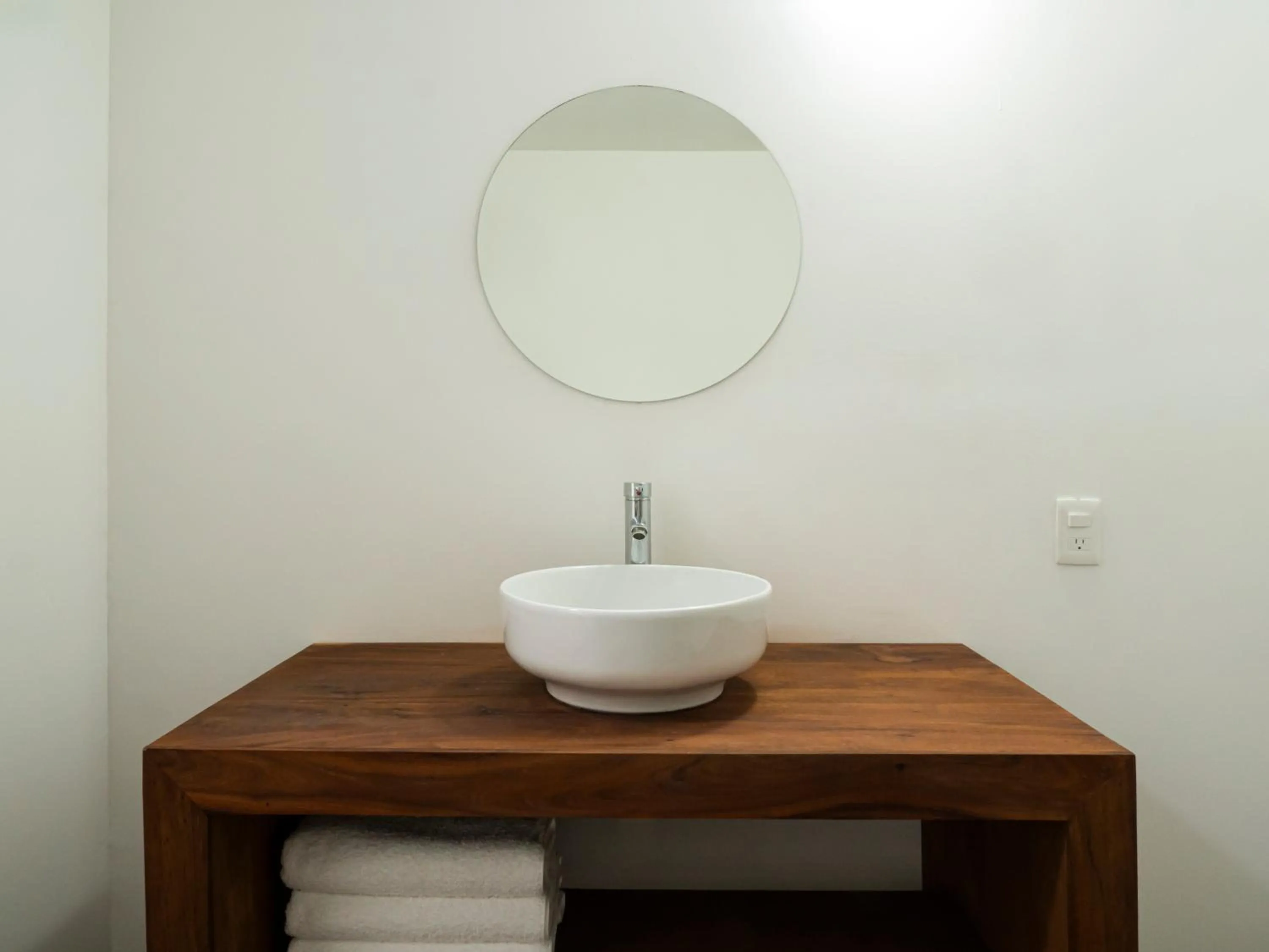 Bathroom in Colorbox beds and rooms