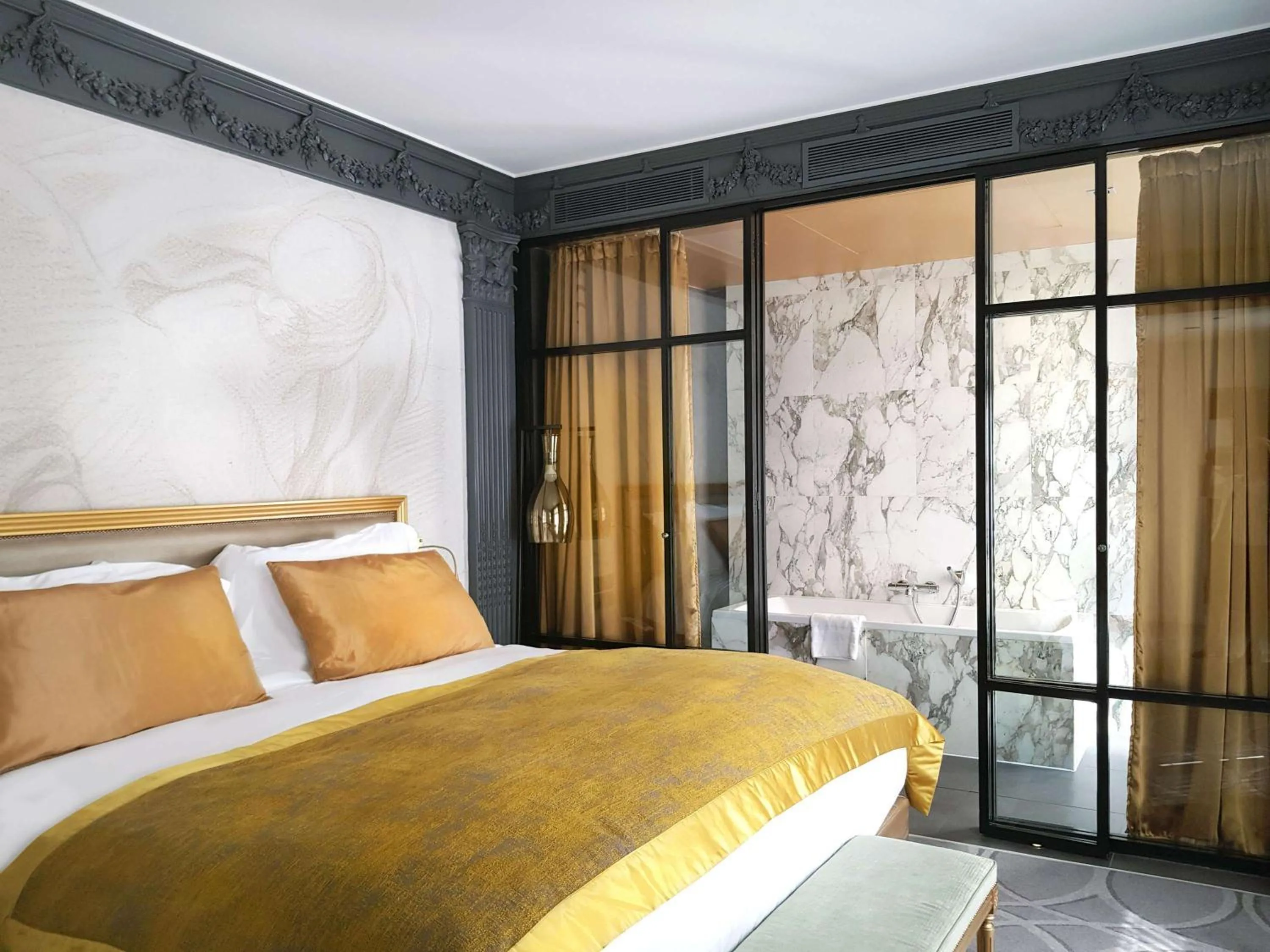 Bedroom, Bed in Sofitel Paris Le Faubourg