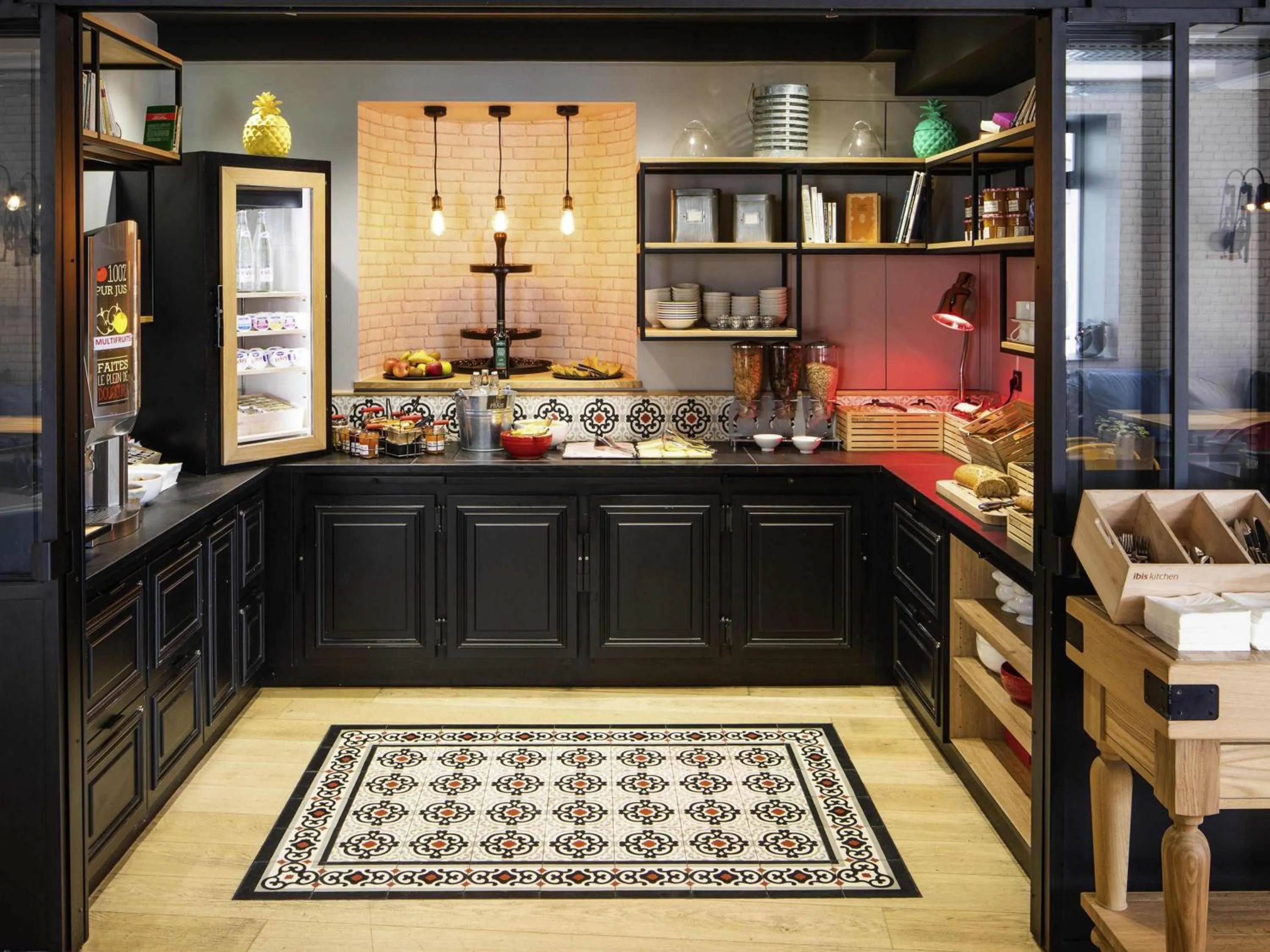 Breakfast in ibis Styles Dinan Centre Ville