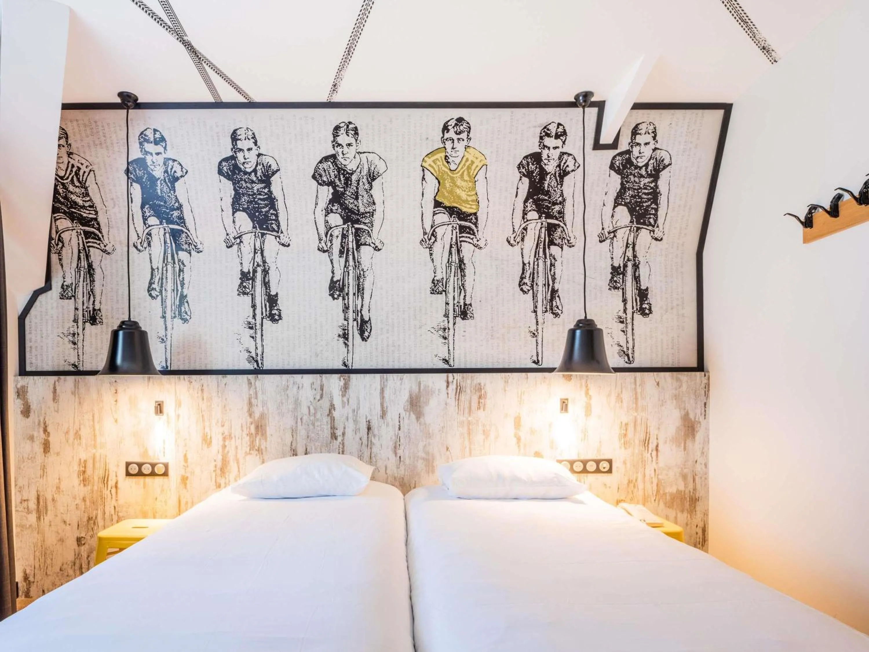 Bedroom, Bed in ibis Styles Dinan Centre Ville