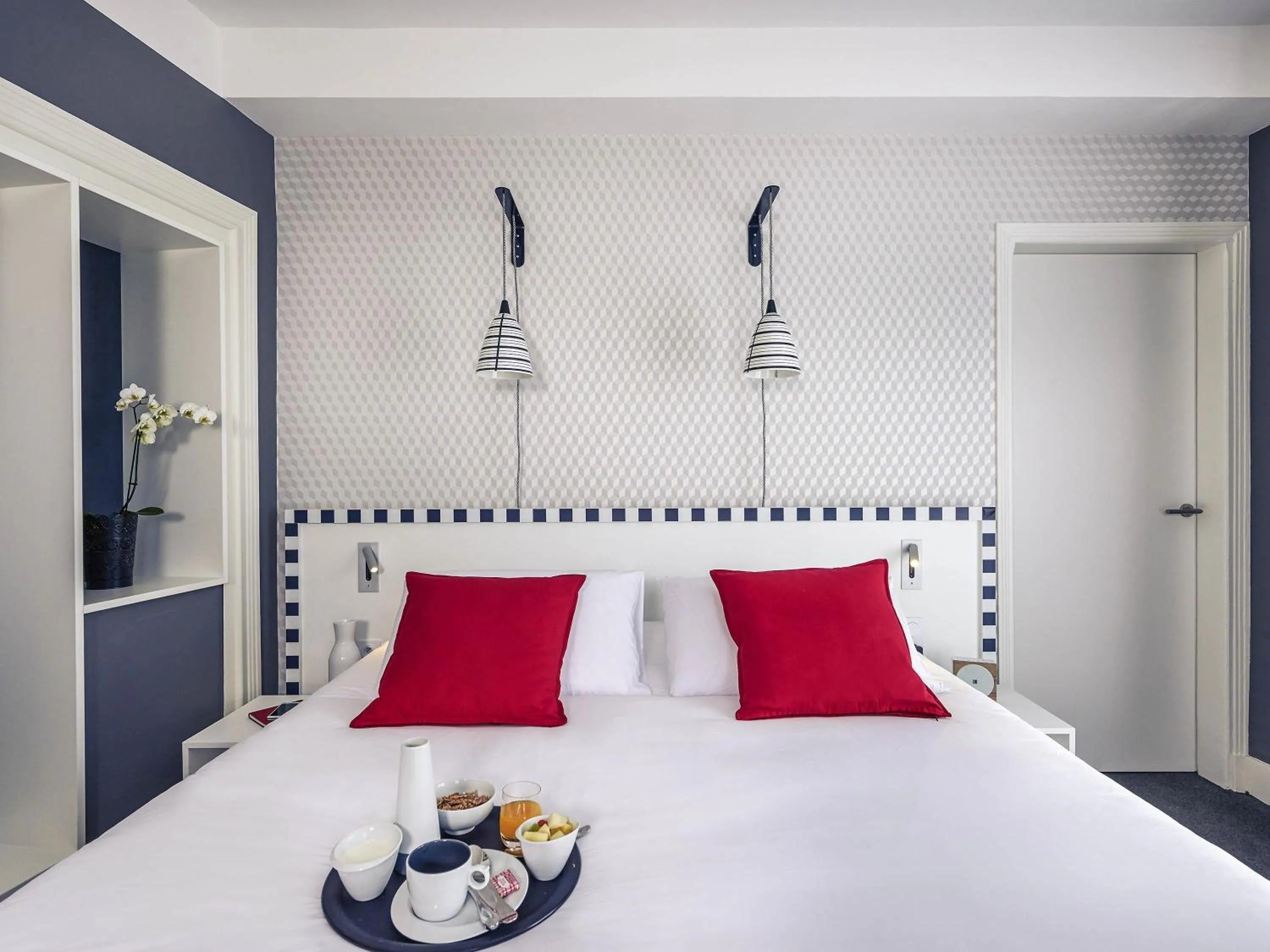 Bedroom, Bed in Hotel Mercure Brest Centre Les Voyageurs