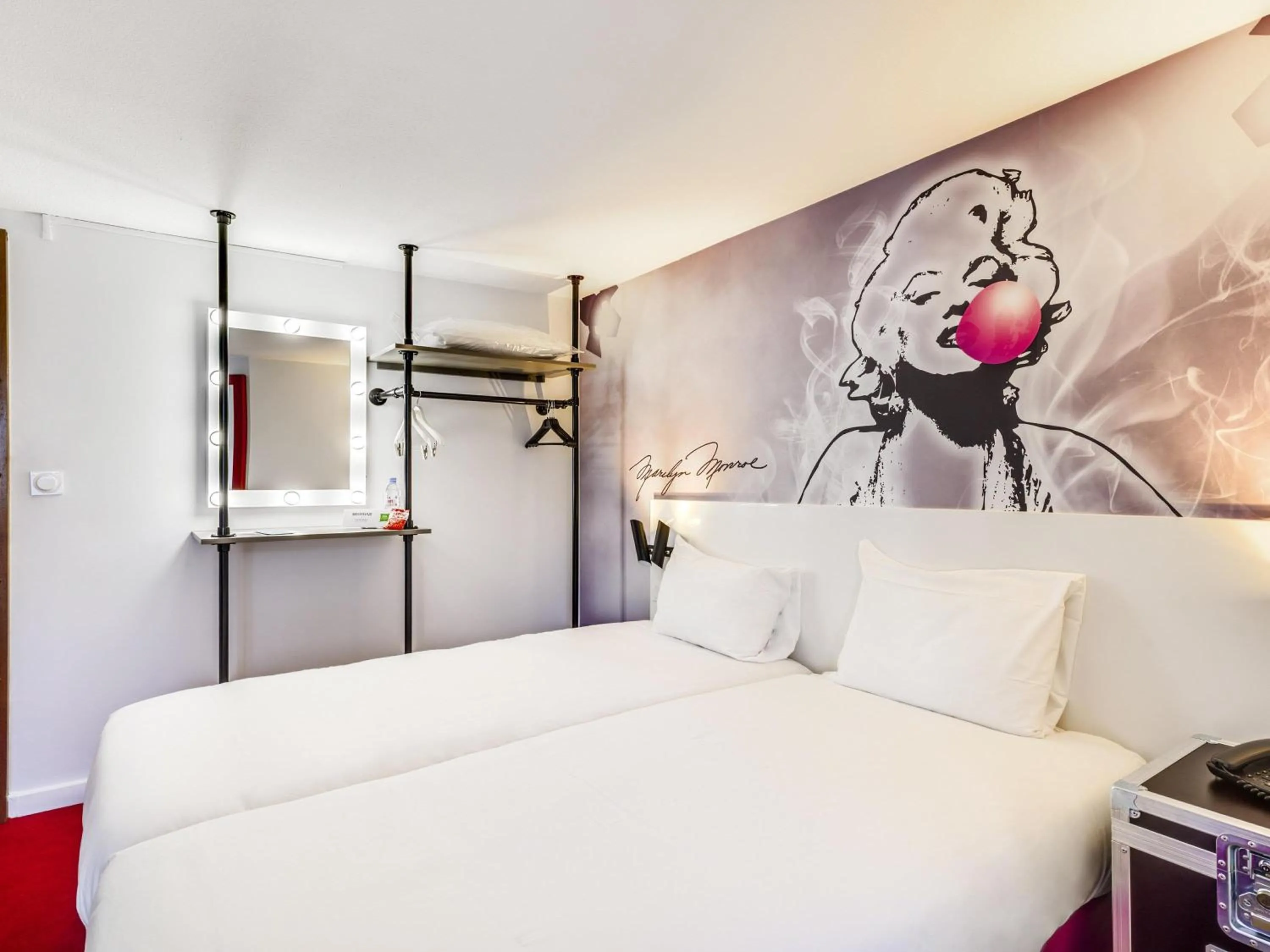Bedroom, Bed in Ibis Styles Paris Saint Denis La Plaine