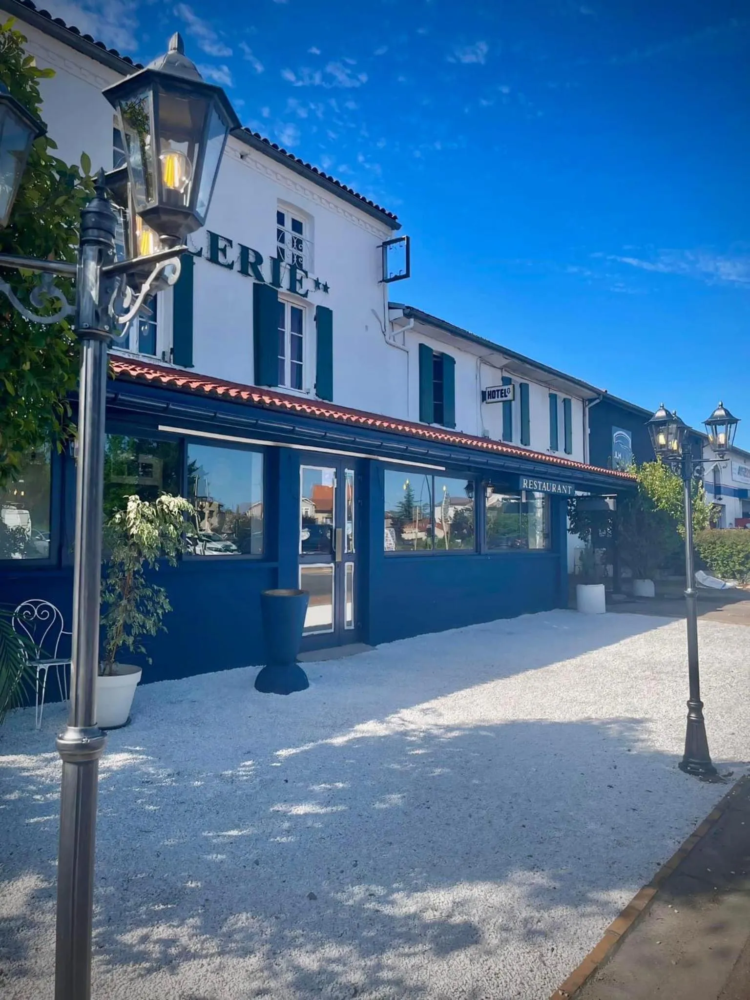 HOTEL HOSTELLERIE DES VOYAGEURS