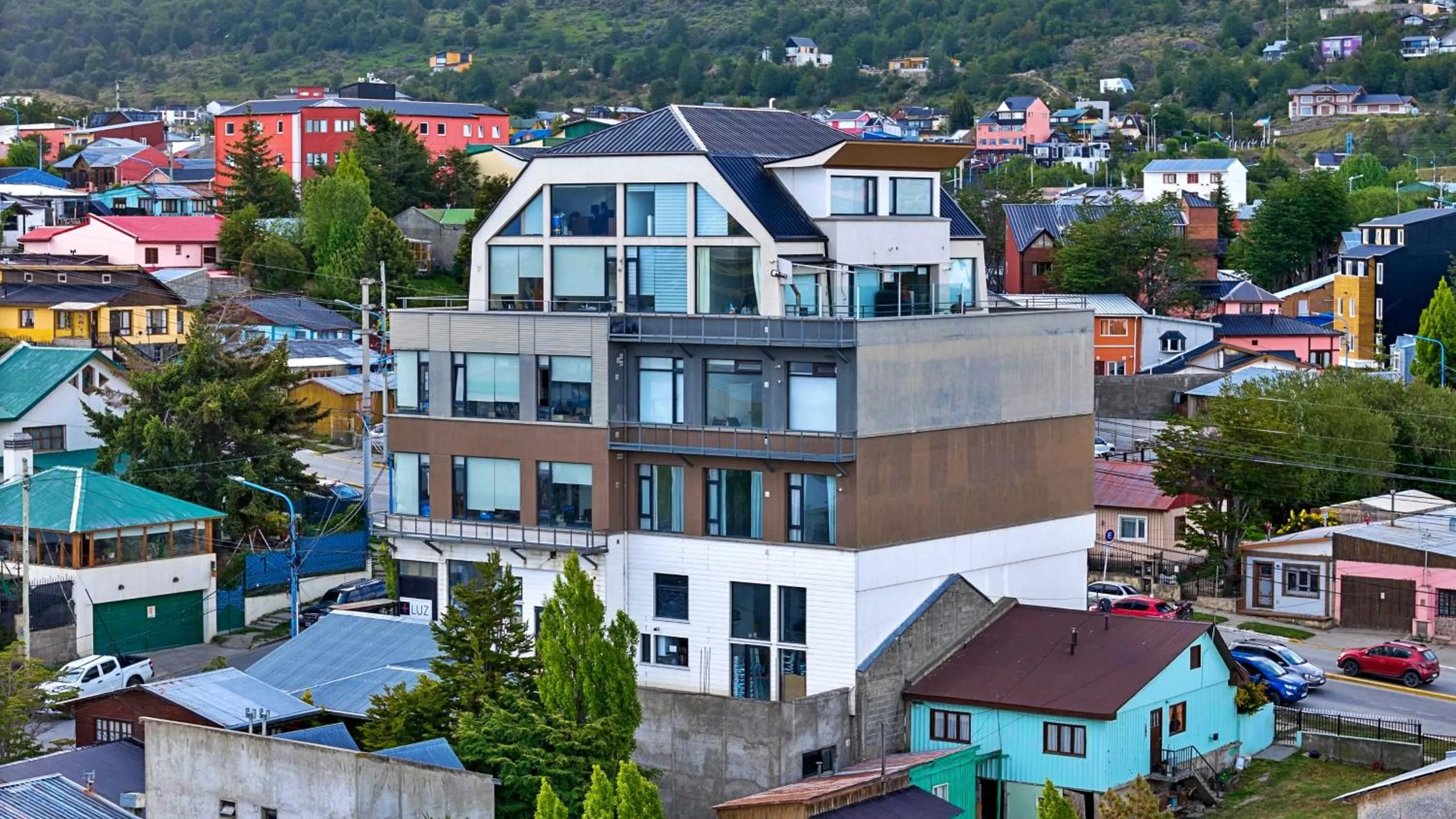 Property building in Magallanes Flat