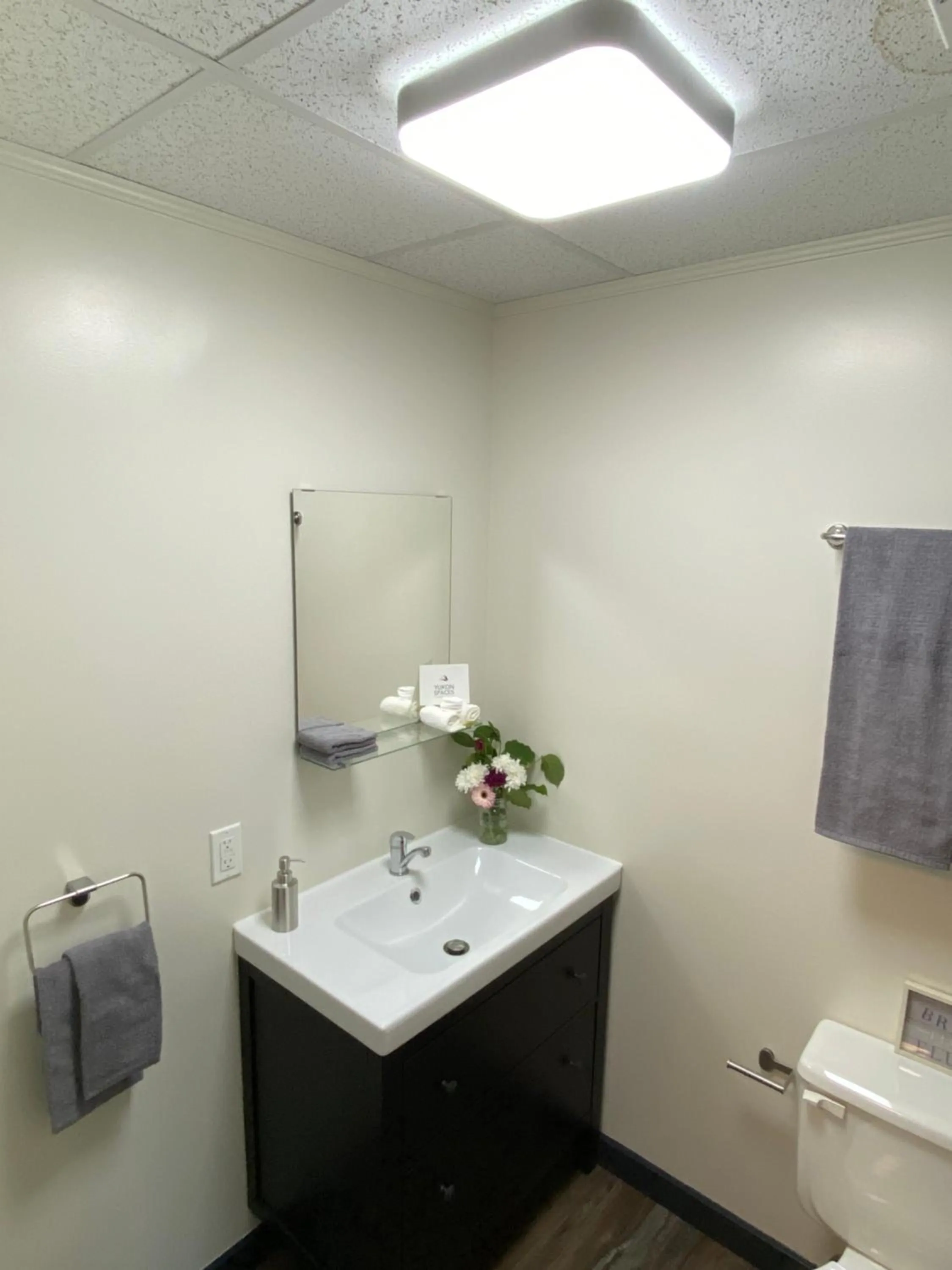 Bathroom in Dawson Lodge