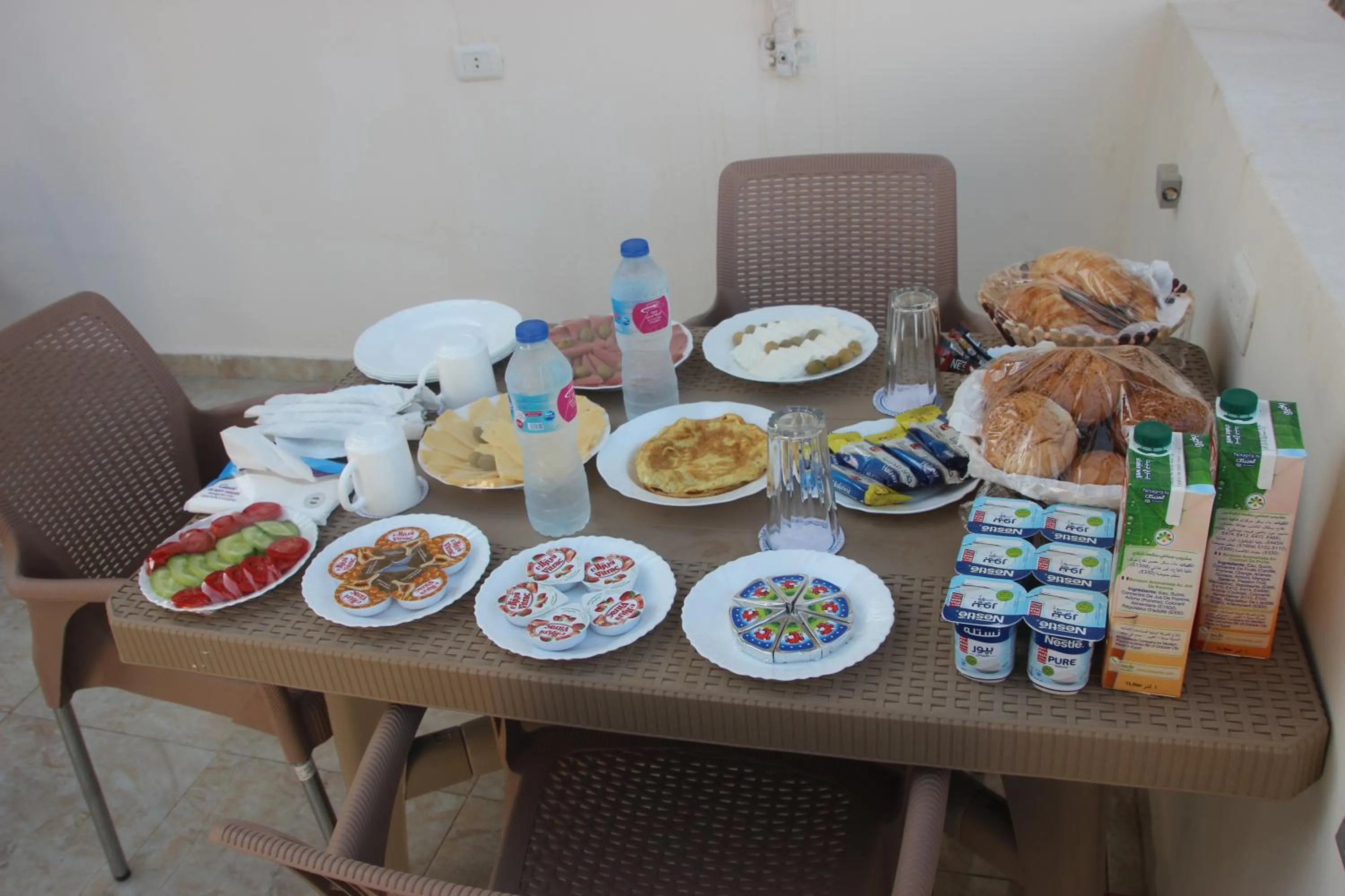 Breakfast in Farida Pyramids Boutique Hotel