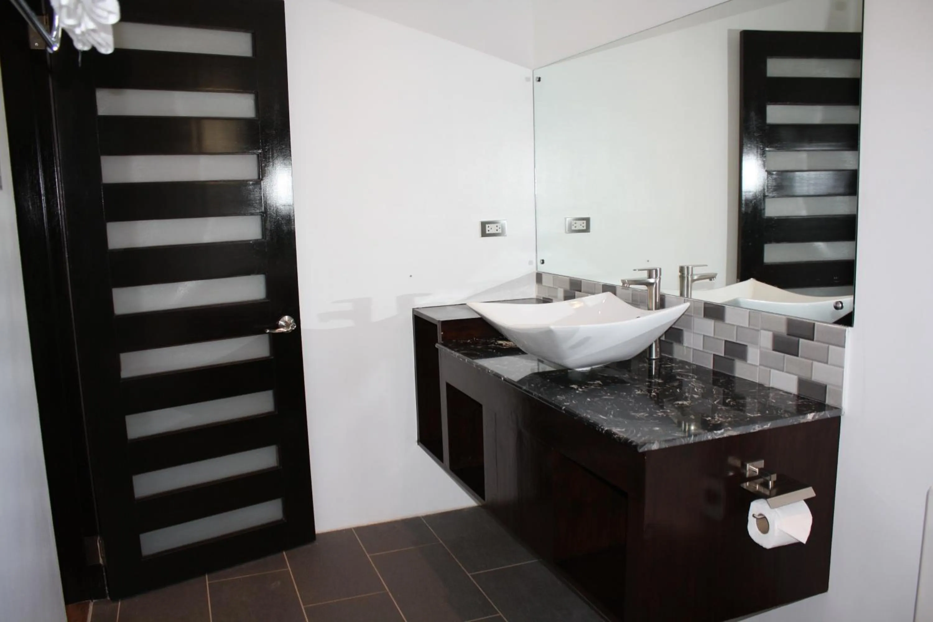 Bathroom in Hidden Jewel Resort