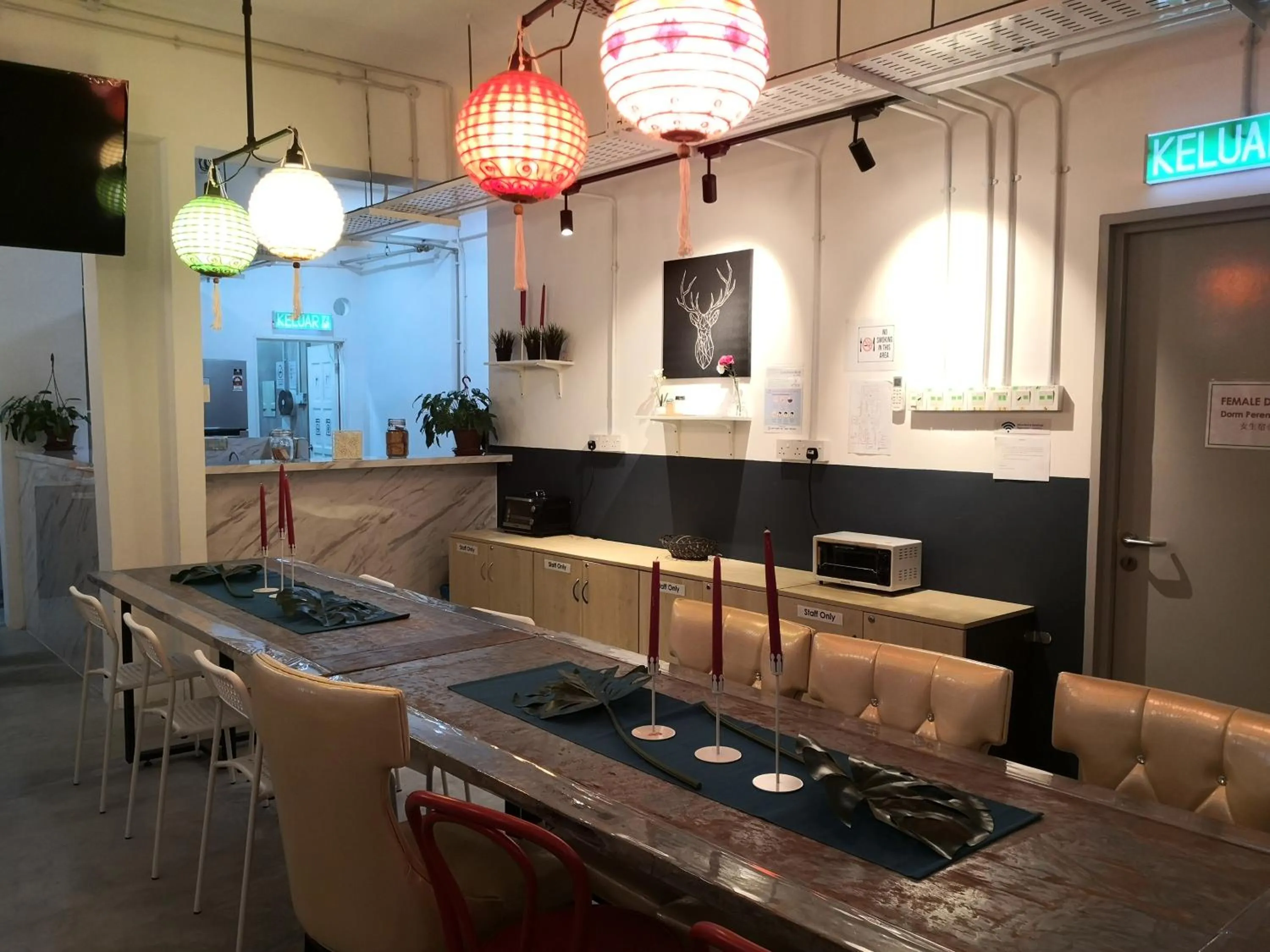 Restaurant/places to eat in Attrus Bed & Breakfast