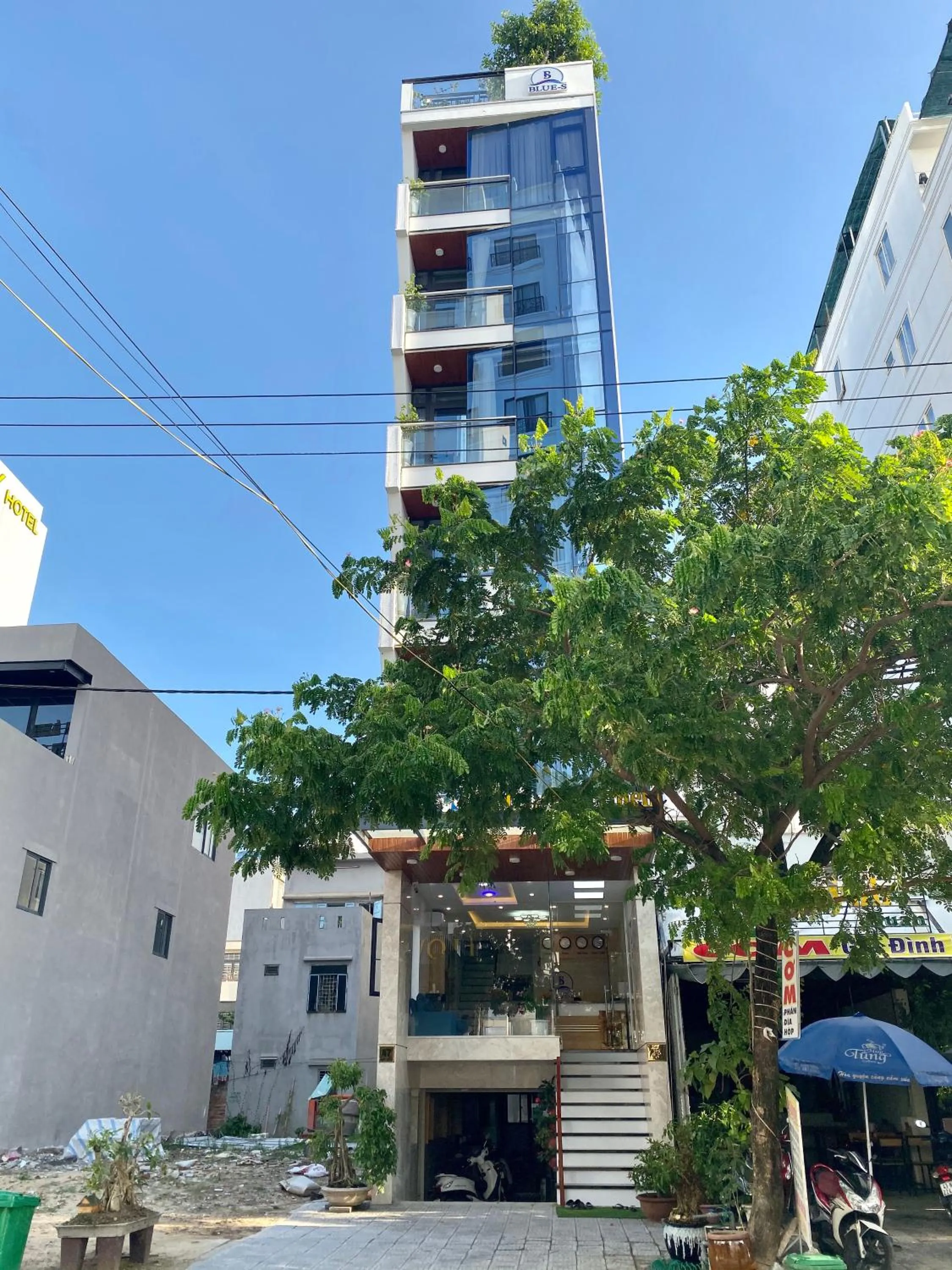 Property building in Blue-S Hotel & Apartment