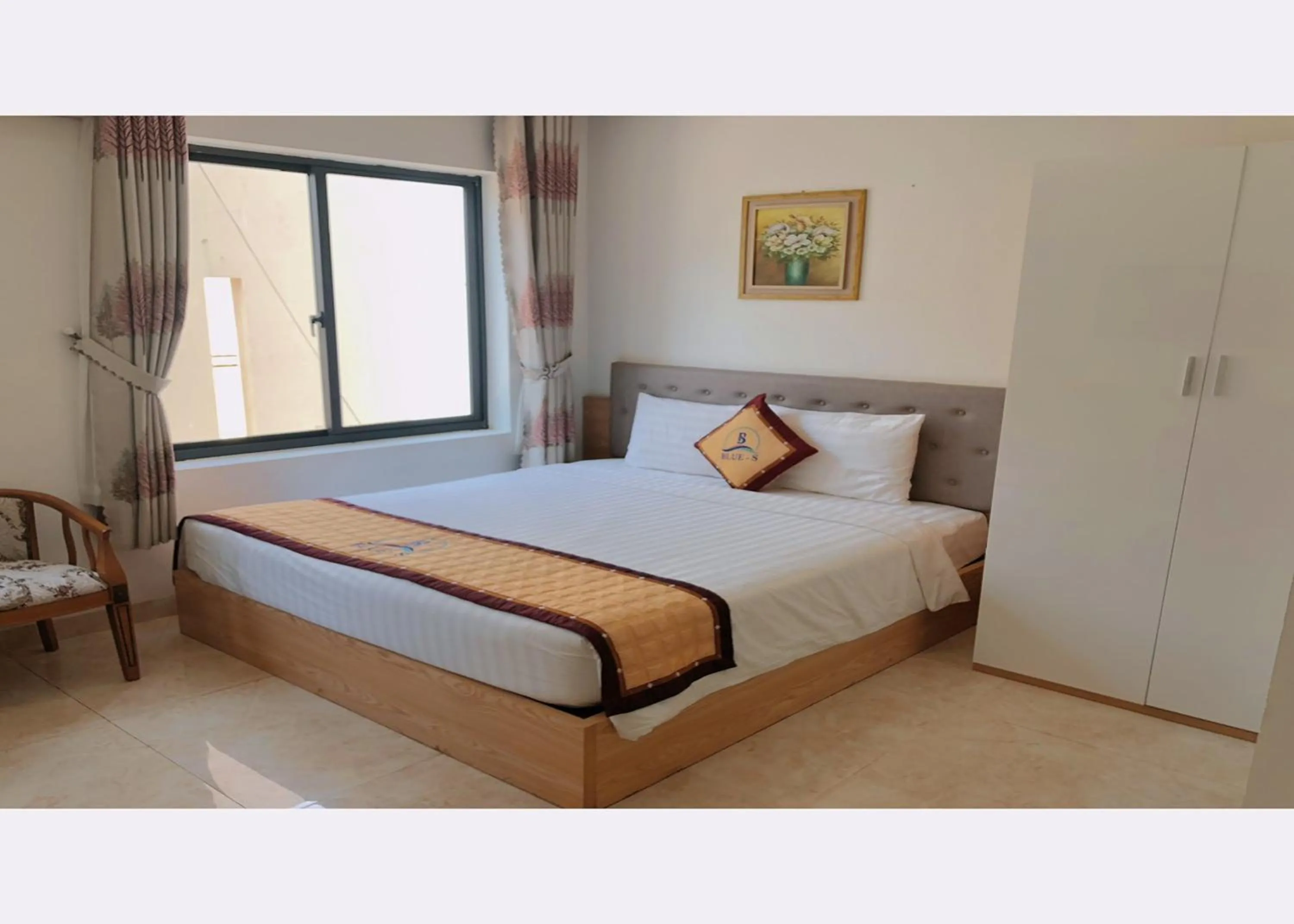 Bed in Blue-S Hotel & Apartment