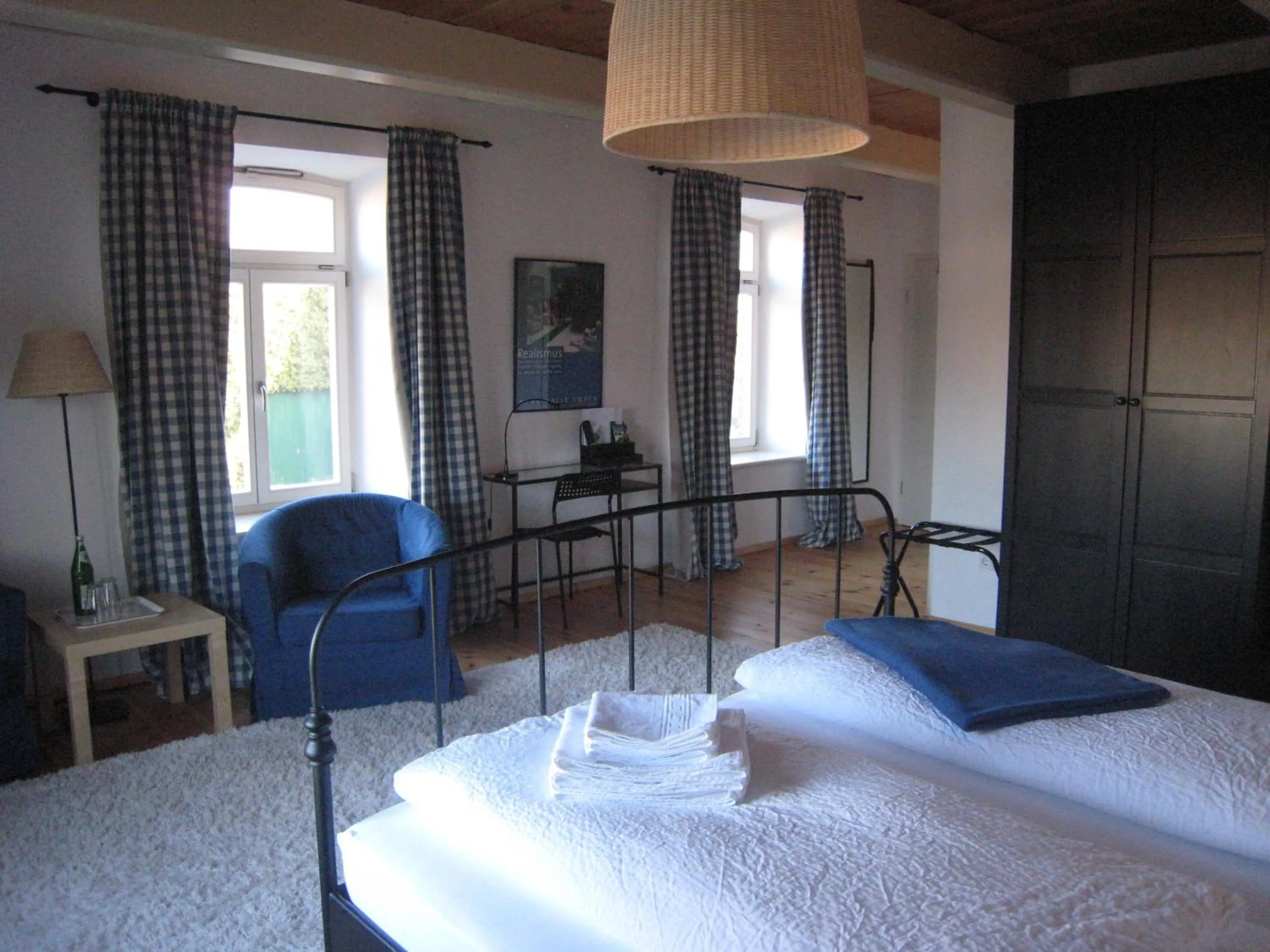 Seating area, Bed in To`n Schlagboom