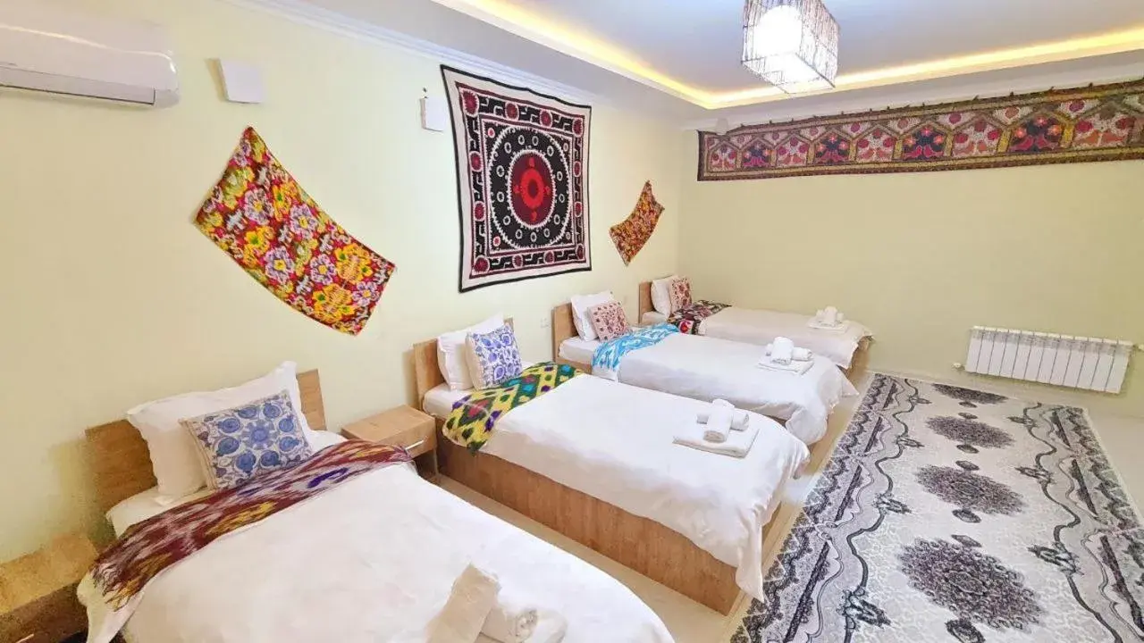 Quadruple Room with Shower - single occupancy in Samarkand City Center Hotel Quadruple Room with Shower - single occupancy in Samarkand City Center Hotel