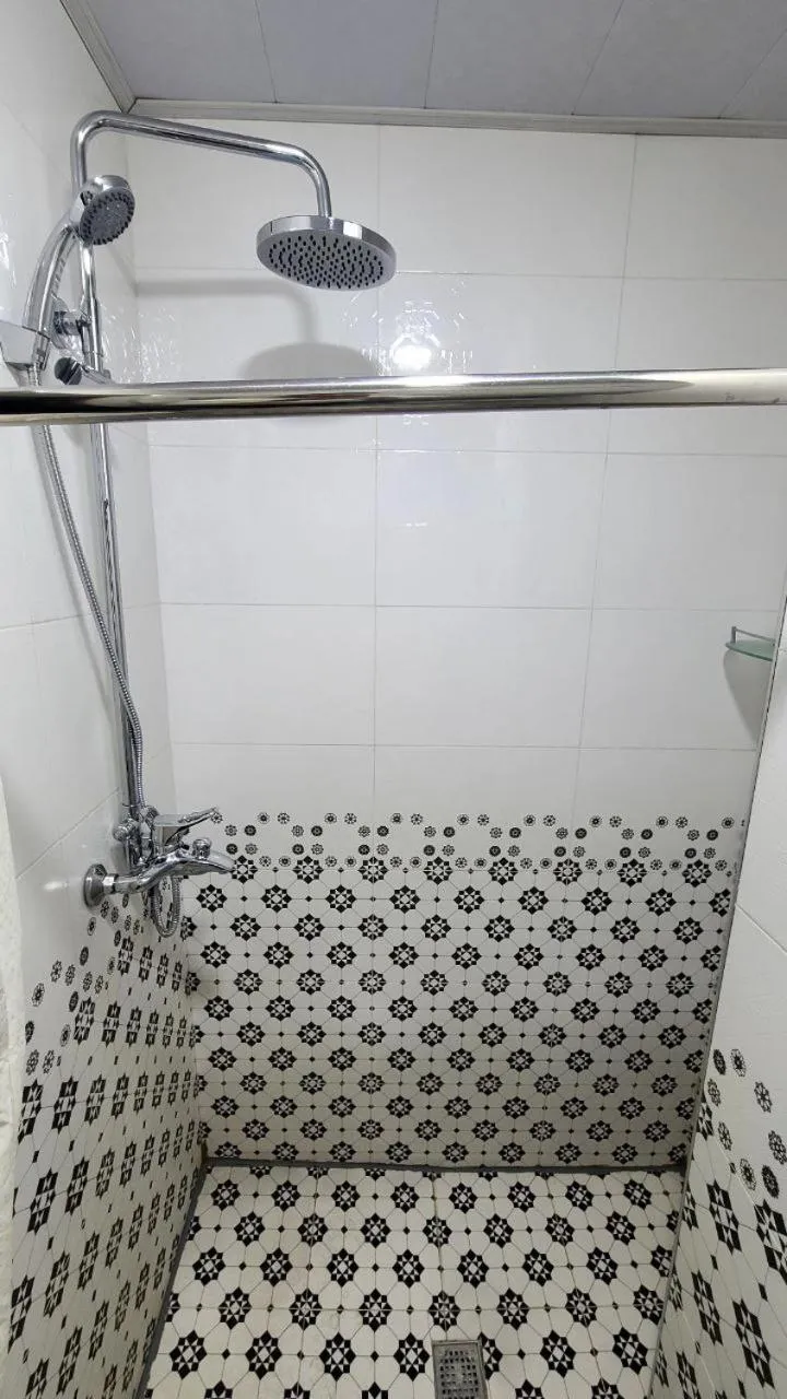 Shower in Samarkand City Center Hotel
