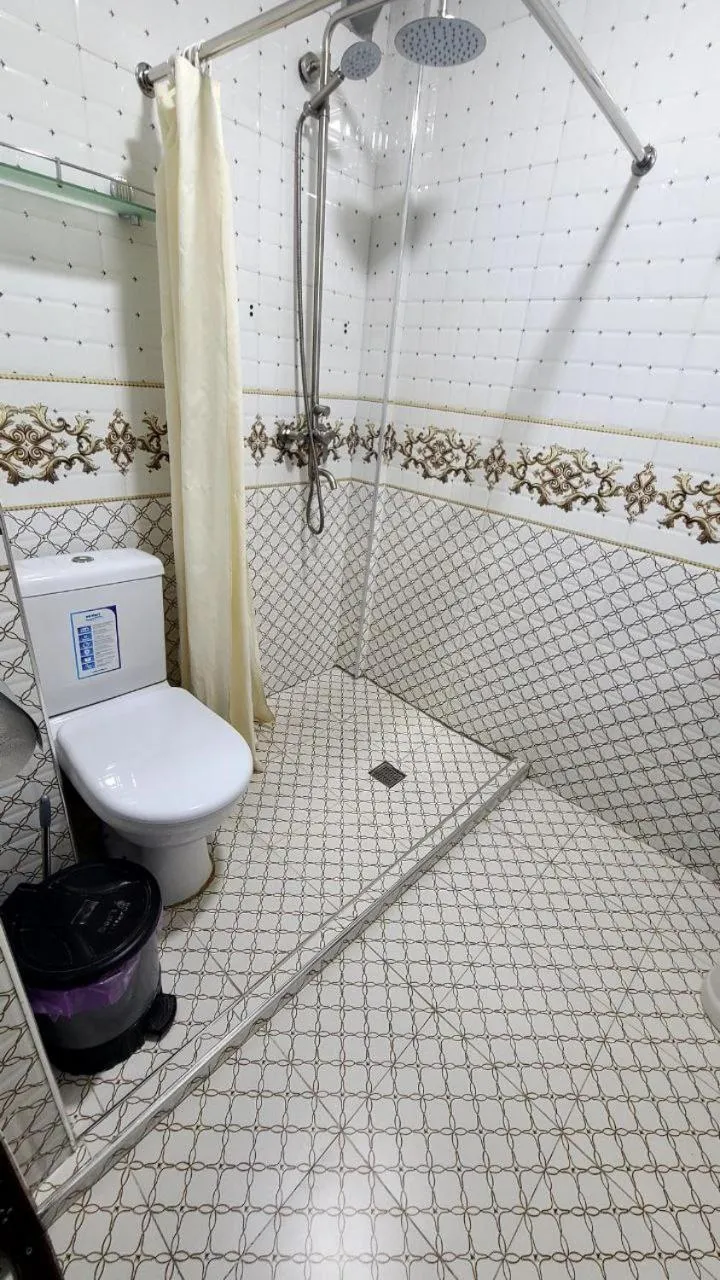 Shower in Samarkand City Center Hotel