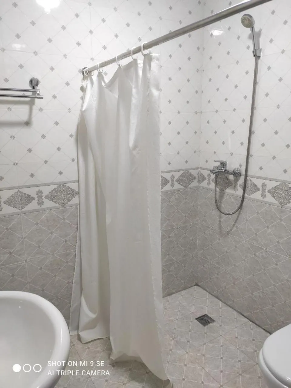 Shower in Samarkand City Center Hotel