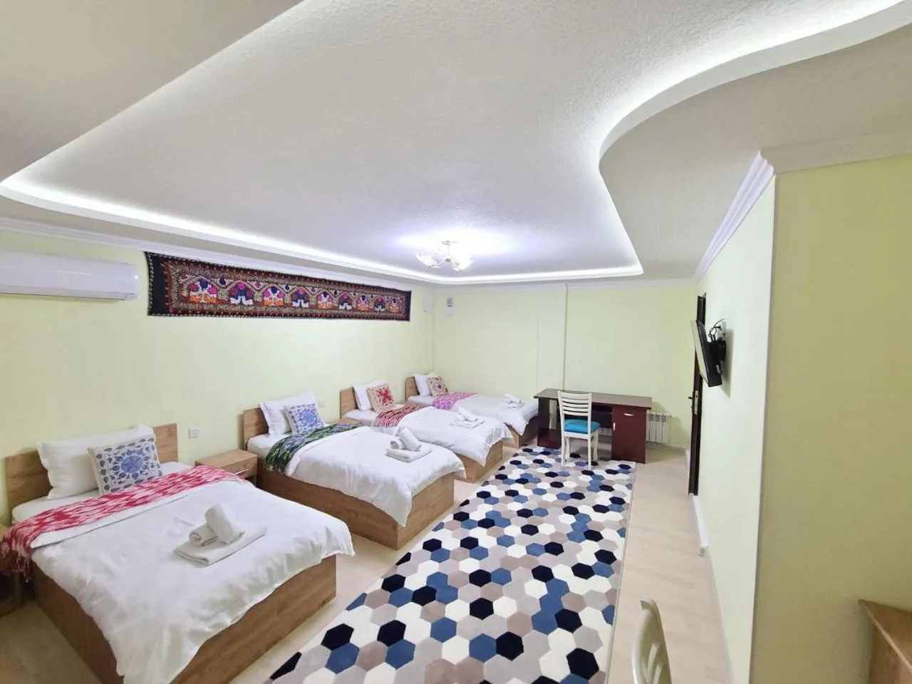 Bedroom, Bed in Samarkand City Center Hotel