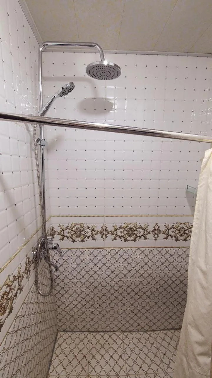 Shower in Samarkand City Center Hotel
