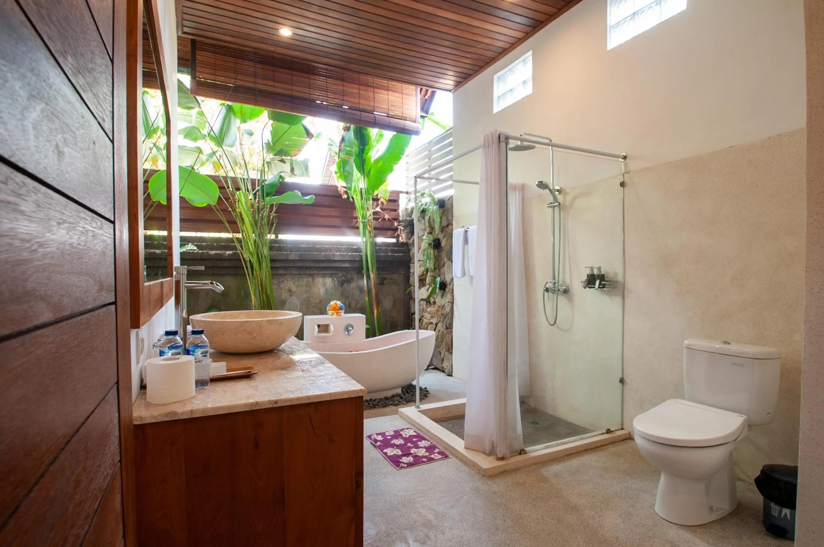 Bathroom in Flamboyant Villa Ubud