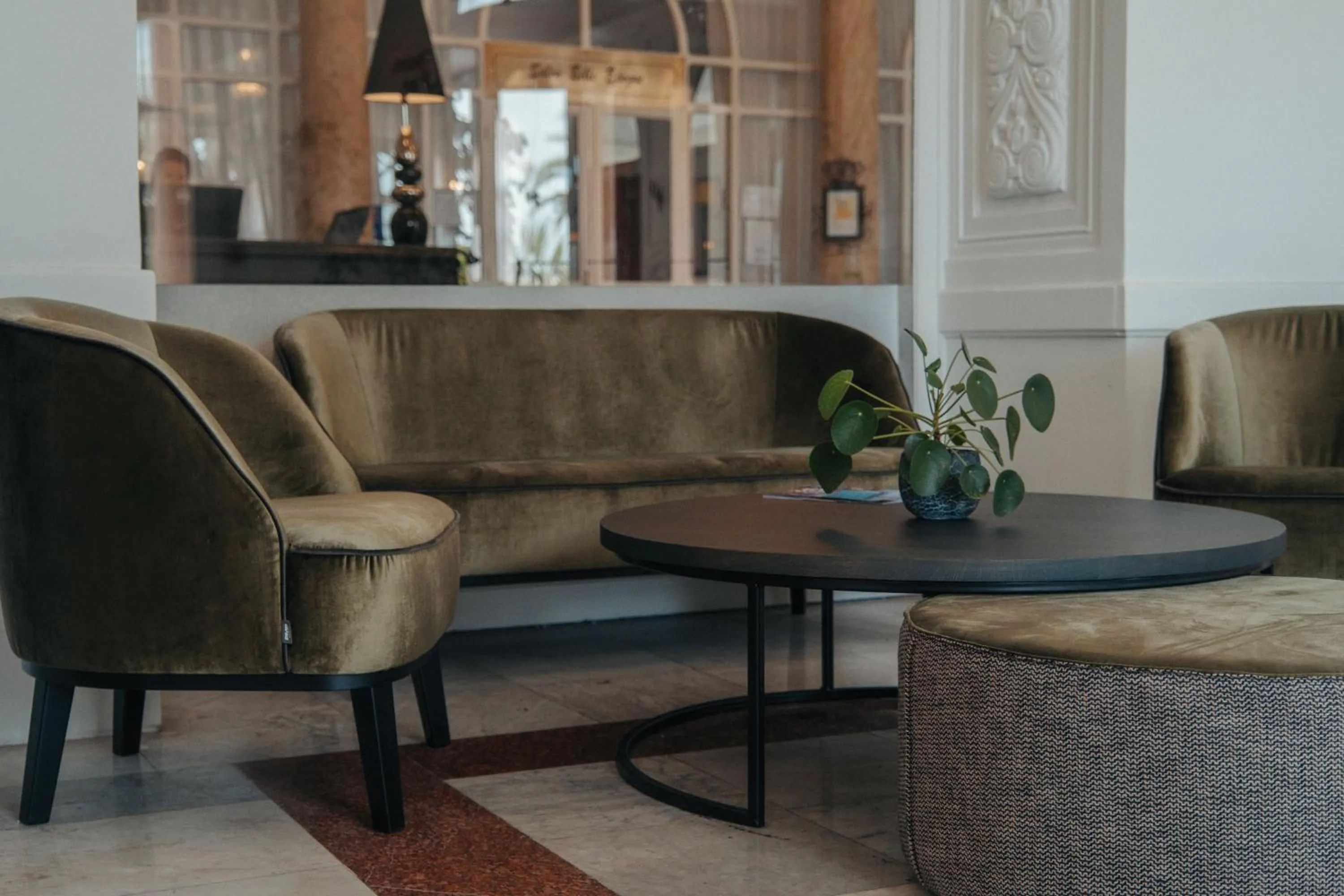 Hôtel Le Royal Promenade des Anglais