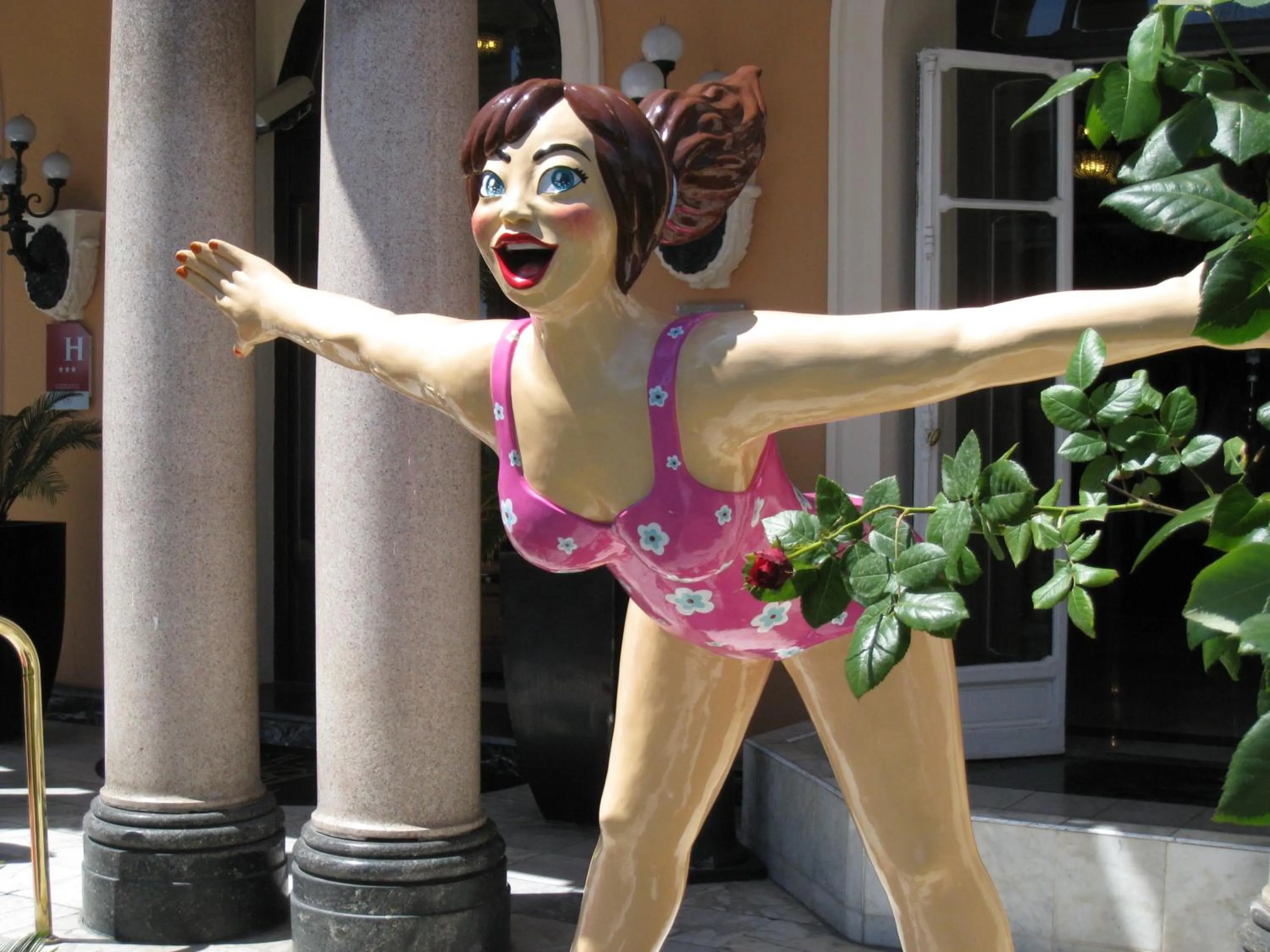 Decorative detail in Hôtel Le Royal Promenade des Anglais